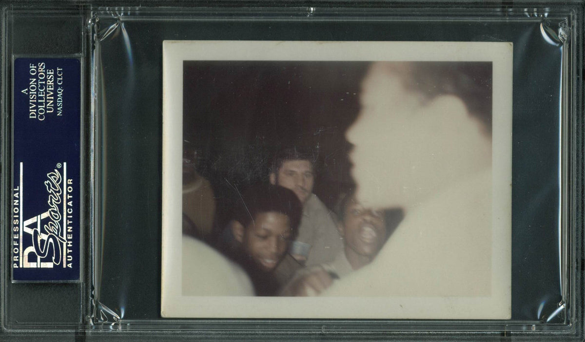 Muhammad Ali Authentic Signed 3.5X4.25 Photo Auto Graded Mint 9! PSA/DNA Slabbed