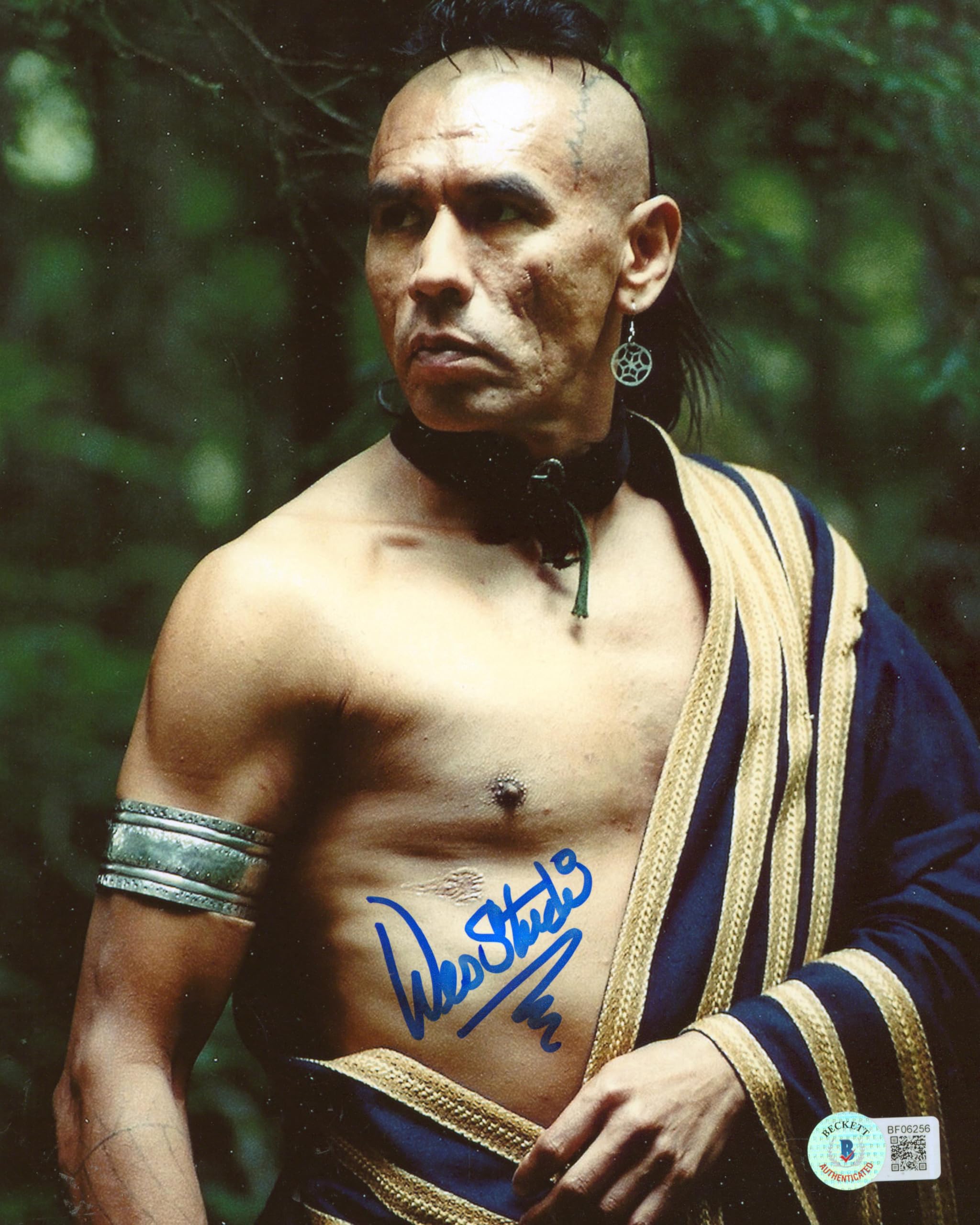Wes Studi The Last of the Mohicans Authentic Signed 8x10 Photo BAS #BF06256