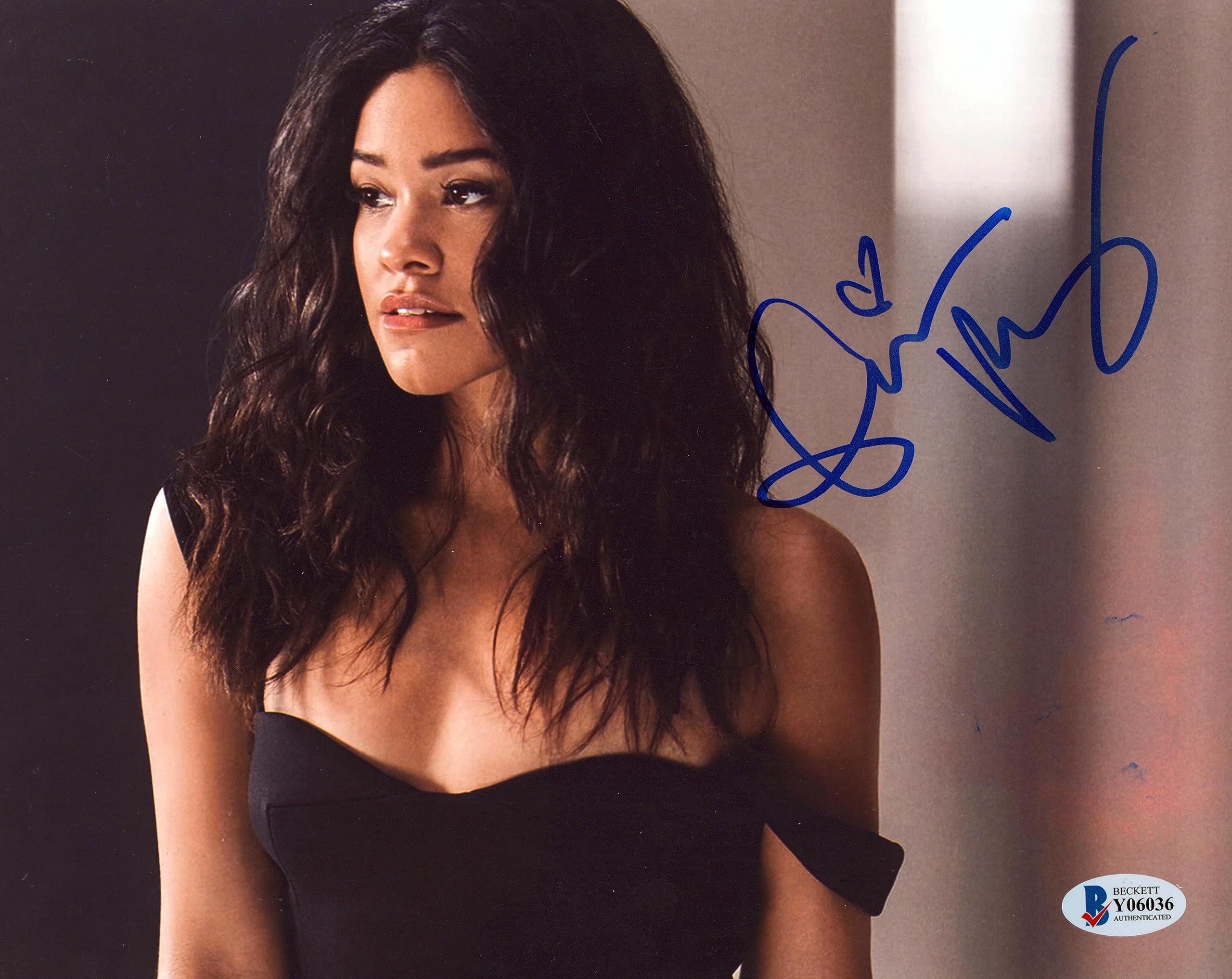 Gina Rodriguez Jane the Virgin Authentic Signed 8x10 Photo BAS #Y06036