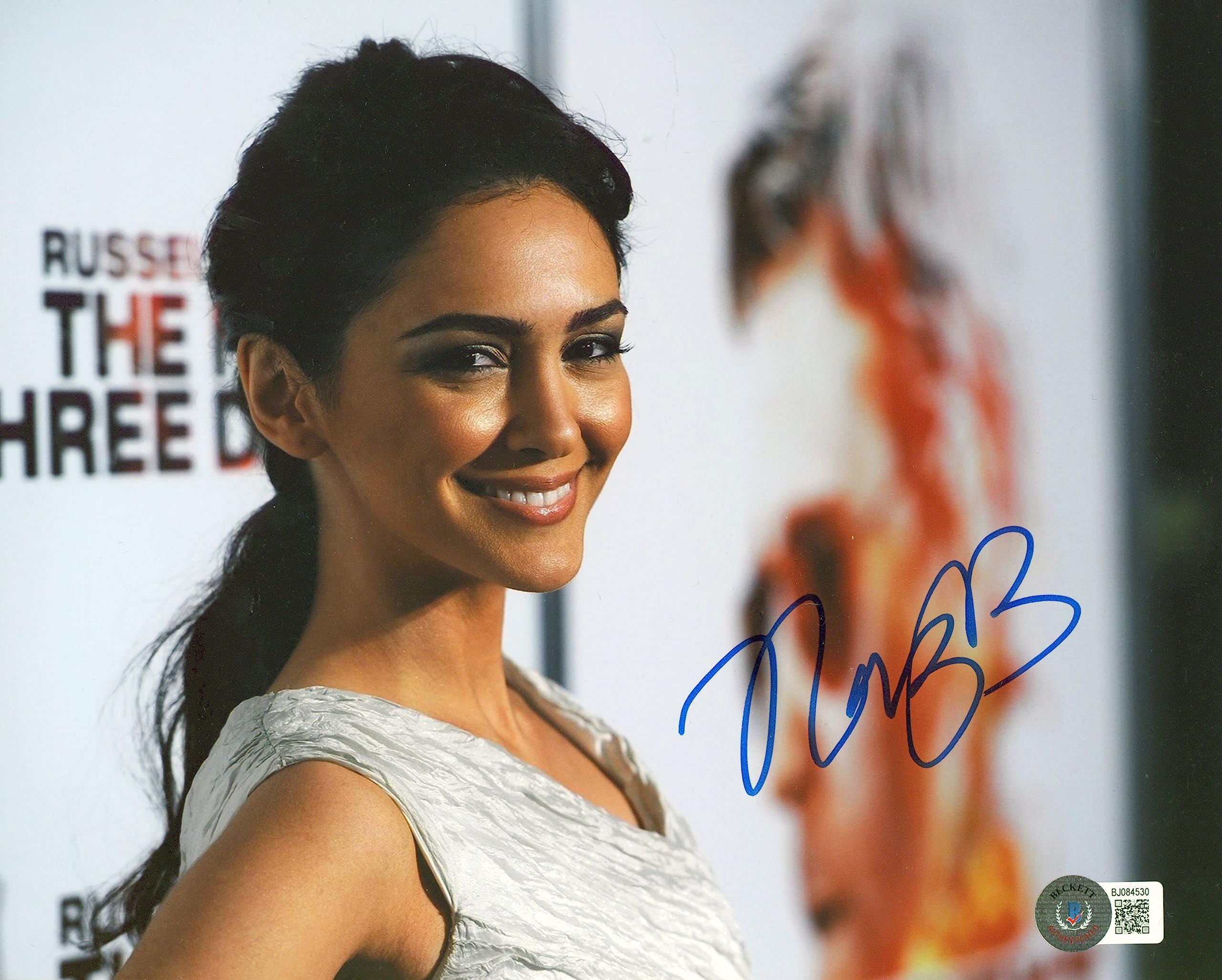 Nazanin Boniadi The Next Three Days Authentic Signed 8x10 Photo BAS #BJ084530