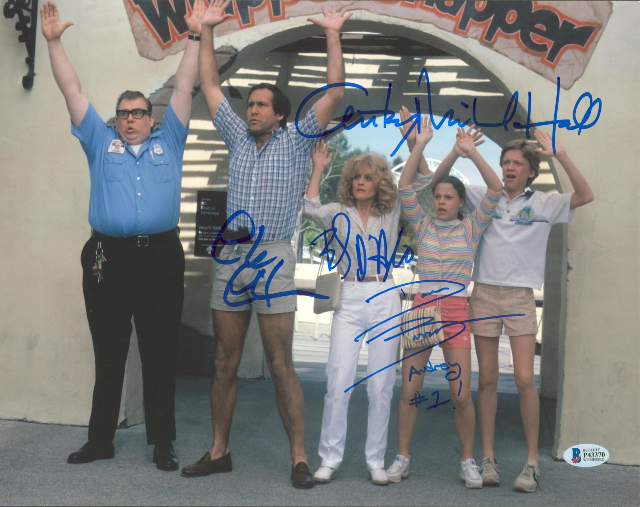 Vacation (4) Chase, D'Angelo, Hall & Barron Signed 11x14 Photo BAS Wit #P43370