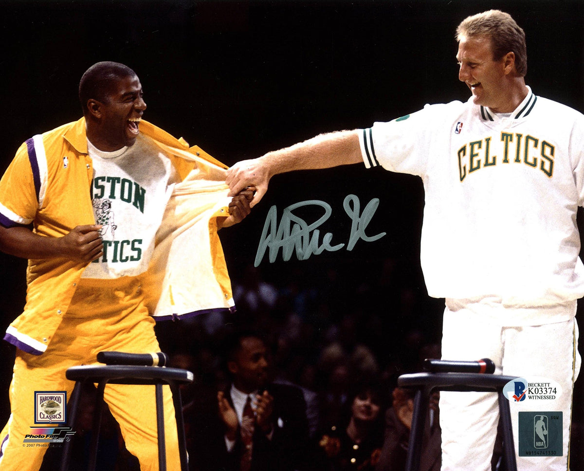 Lakers Magic Johnson Authentic Signed 8x10 Retirement Photo BAS Witnessed 11
