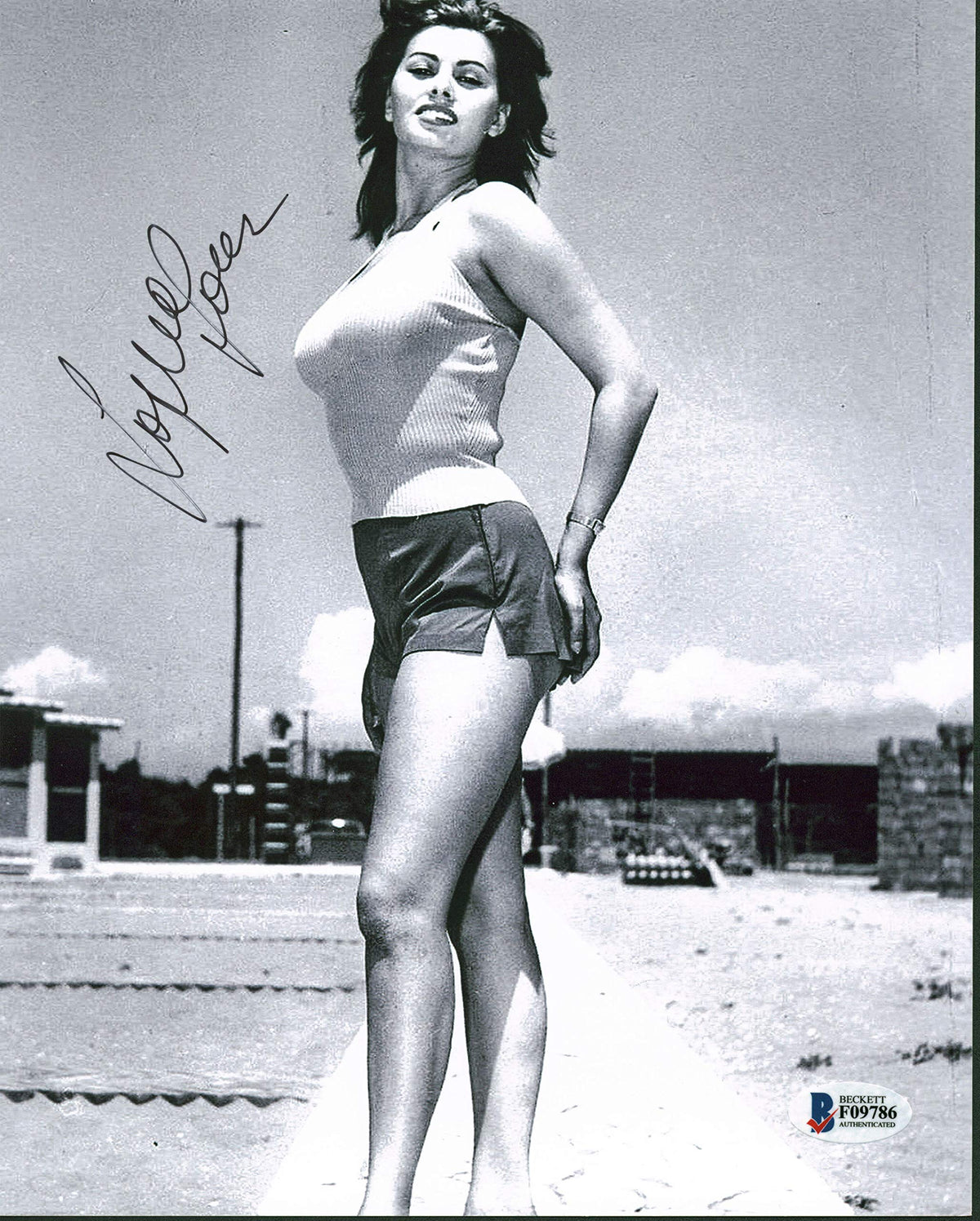 Sophia Loren Authentic Signed 8x10 Photo Sexy Autographed BAS #F09786