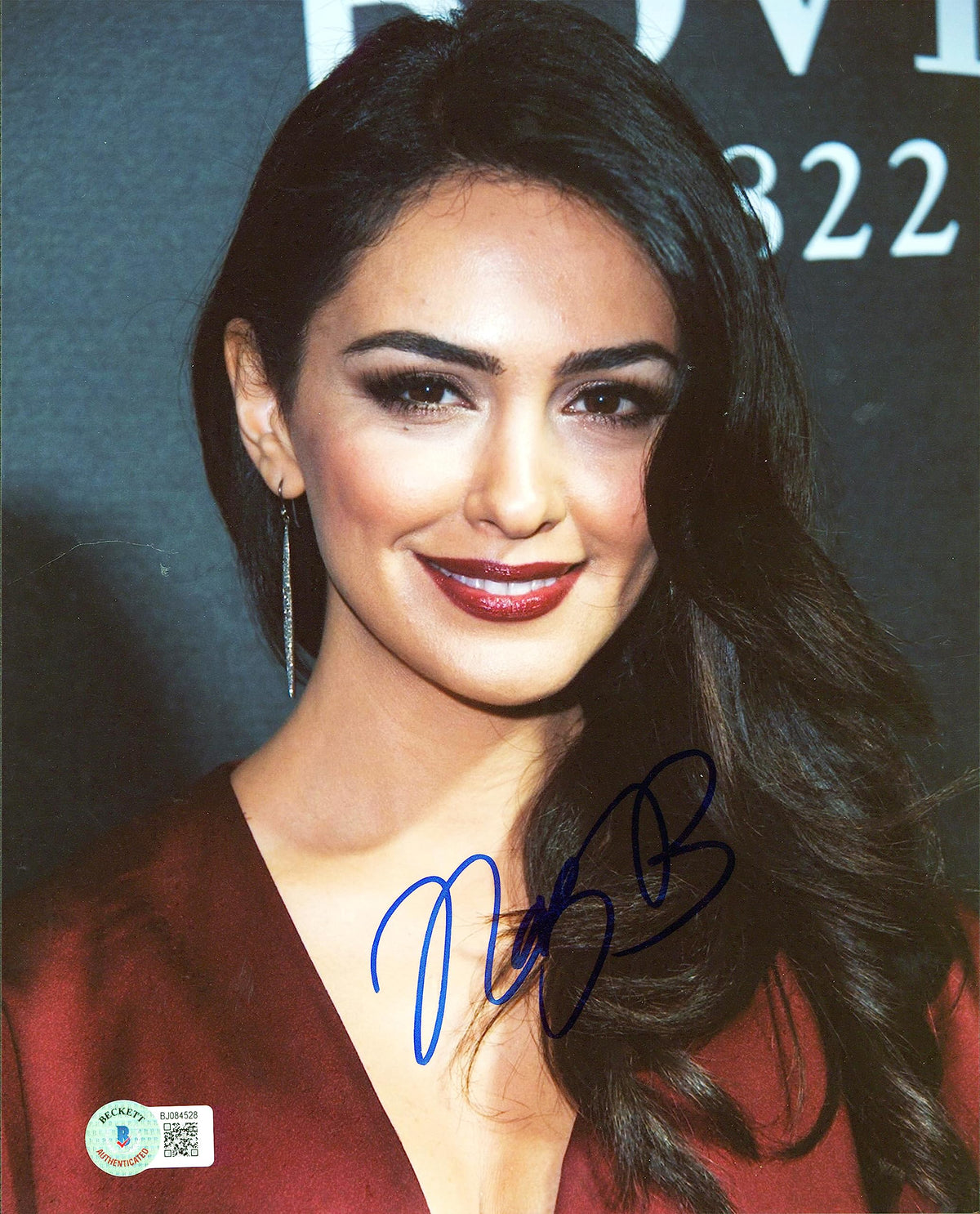 Nazanin Boniadi Lord of the Rings Authentic Signed 8x10 Photo BAS #BJ084528