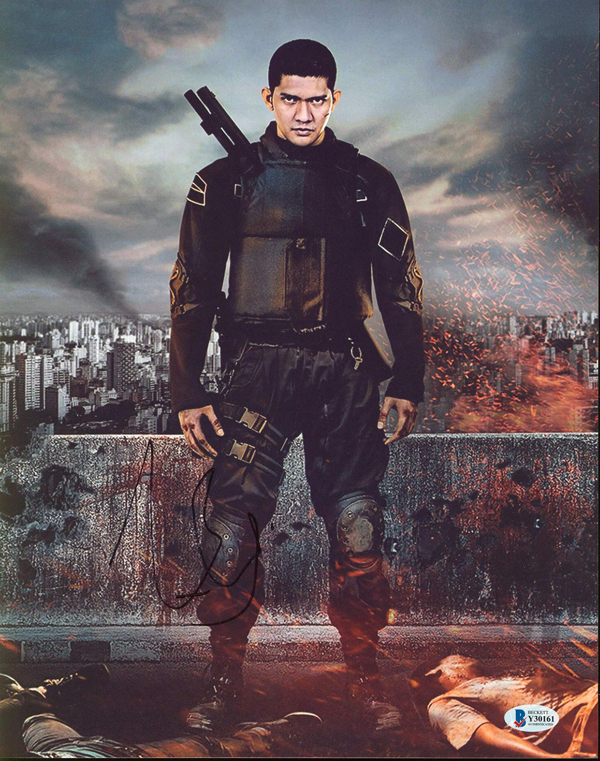 Iko Uwais The Raid 2 Authentic Signed 11x14 Photo Autographed BAS #Y30161