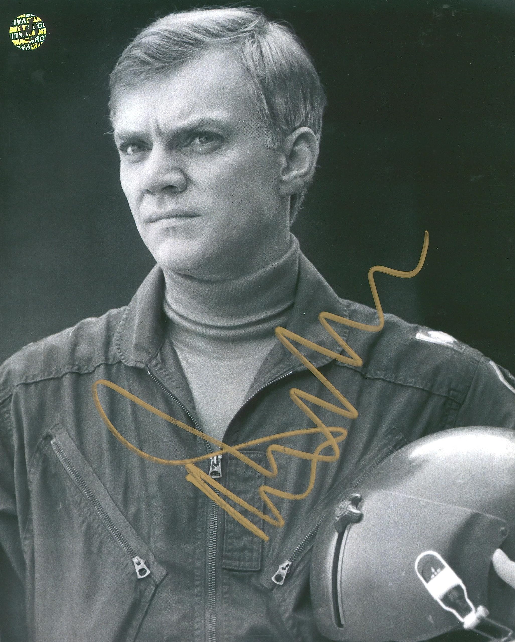 Malcolm McDowell Aces High Authentic Signed 8x10 Photo Autographed Wizard World