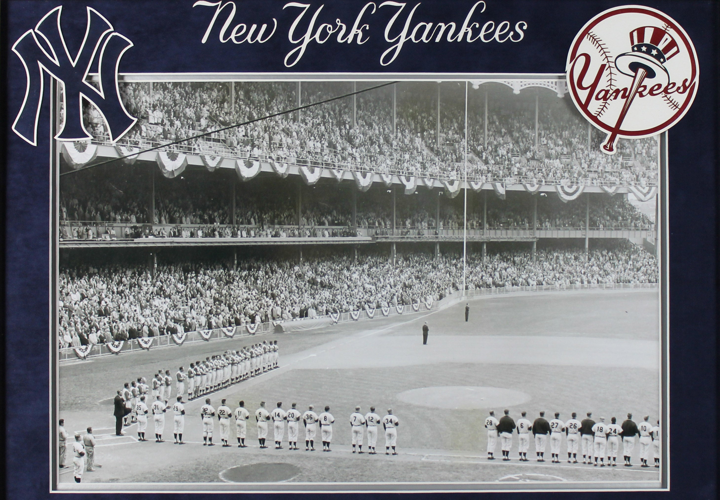 Yankees Greats (5) Mantle, Maris, Berra +2 Signed Photo Display PSA/DNA #Y02777