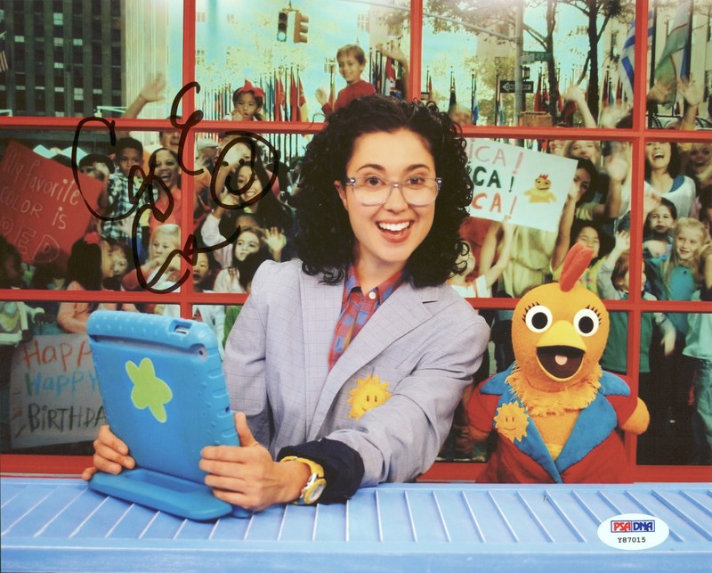Carly Ciarrocchi Sunny Side Up Show Signed Authentic 8X10 Photo PSA/DNA #Y87015
