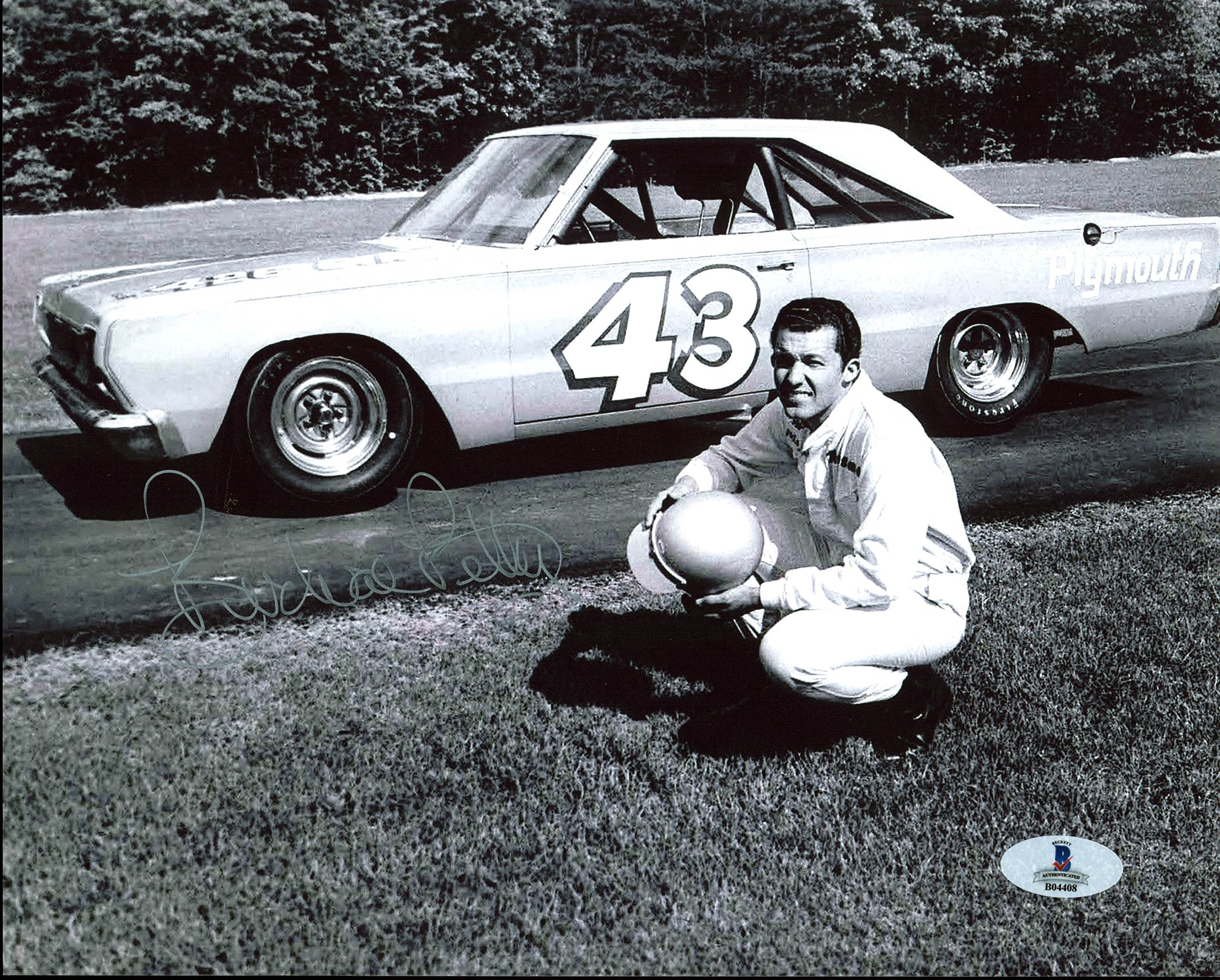 Richard Petty NASCAR Authentic Signed 8X10 Photo Autographed BAS #B04408