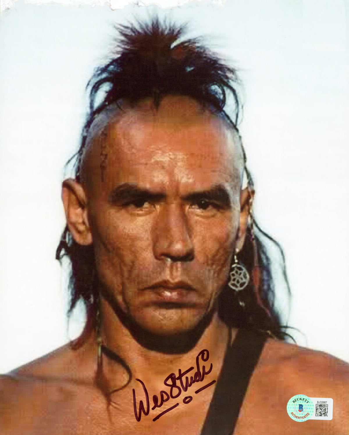 Wes Studi The Last of the Mohicans Signed 8x10 Photo Damaged BAS #BJ32687