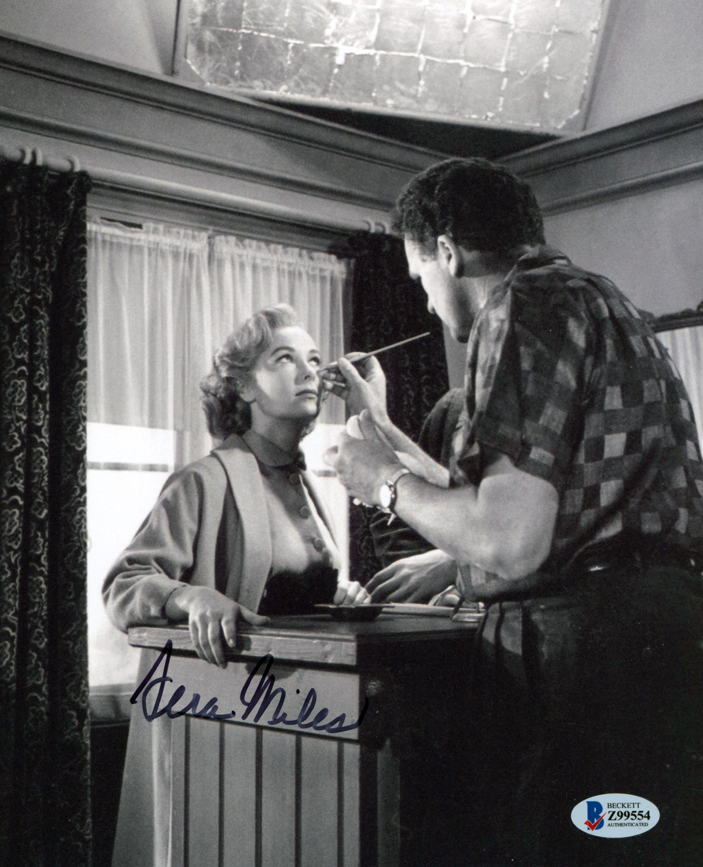 Vera Miles Psycho Authentic Signed 8x10 Photo Autographed BAS #Z99554