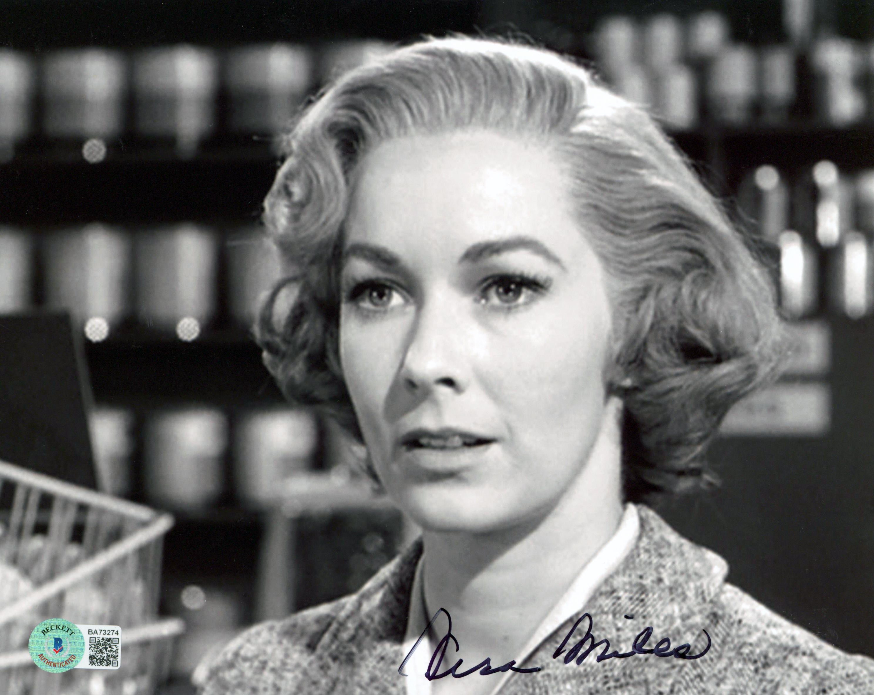 Vera Miles Psycho Authentic Signed 8x10 Photo Autographed BAS #BA73274