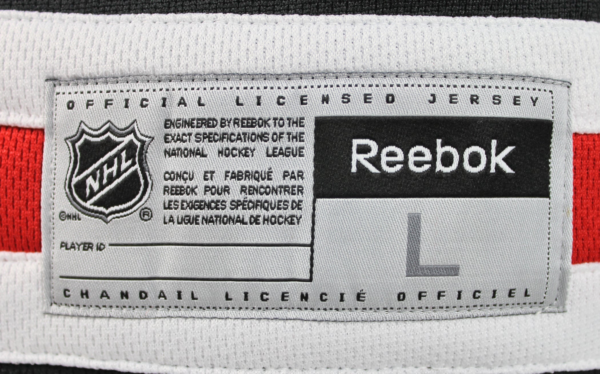 Chevy Chase Christmas Vacation Signed White Reebok Blackhawks Jersey PSA/DNA Itp