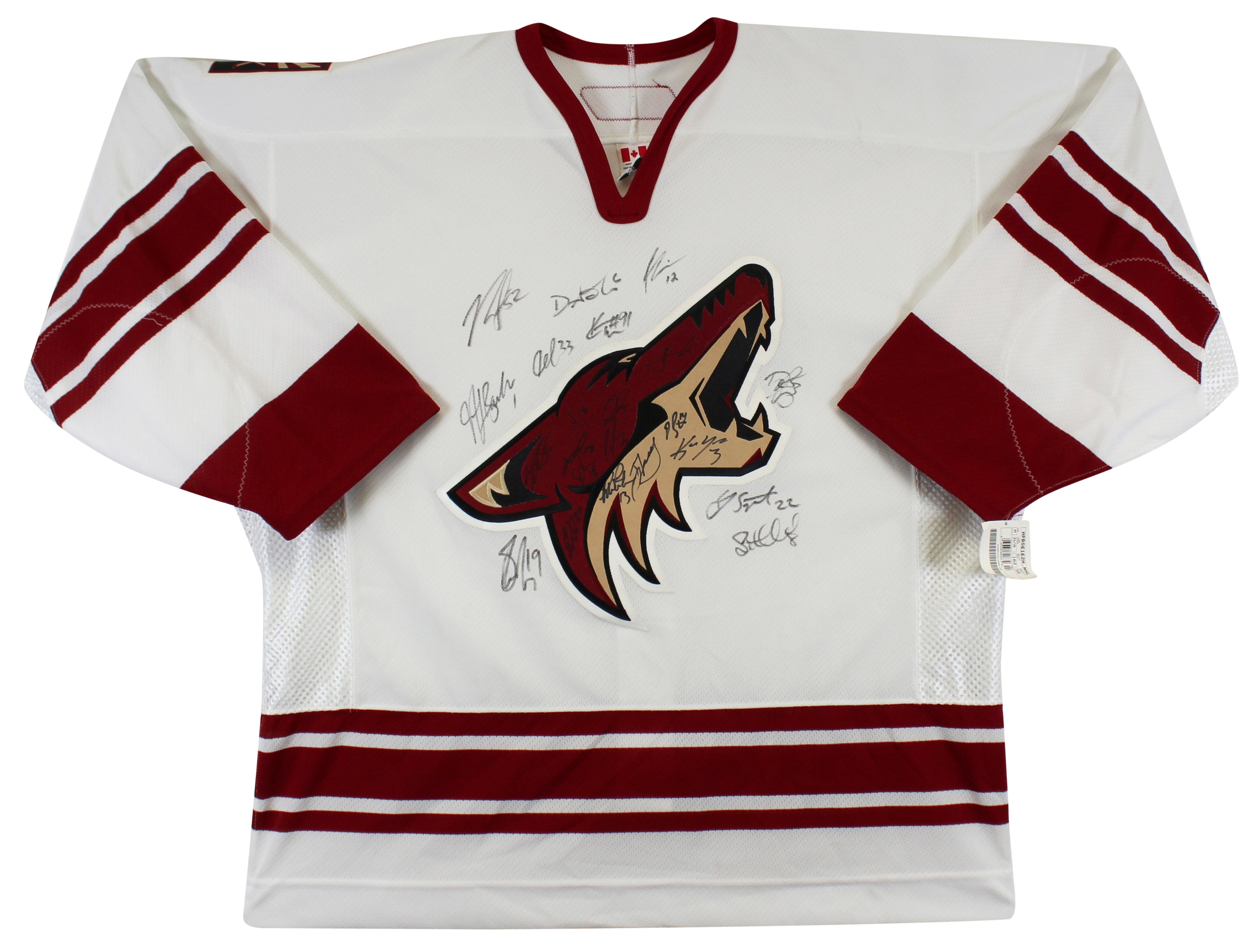 2010-11 Coyotes (22) Doan, Yandle Signed White Reebok Jersey BAS #AD64020