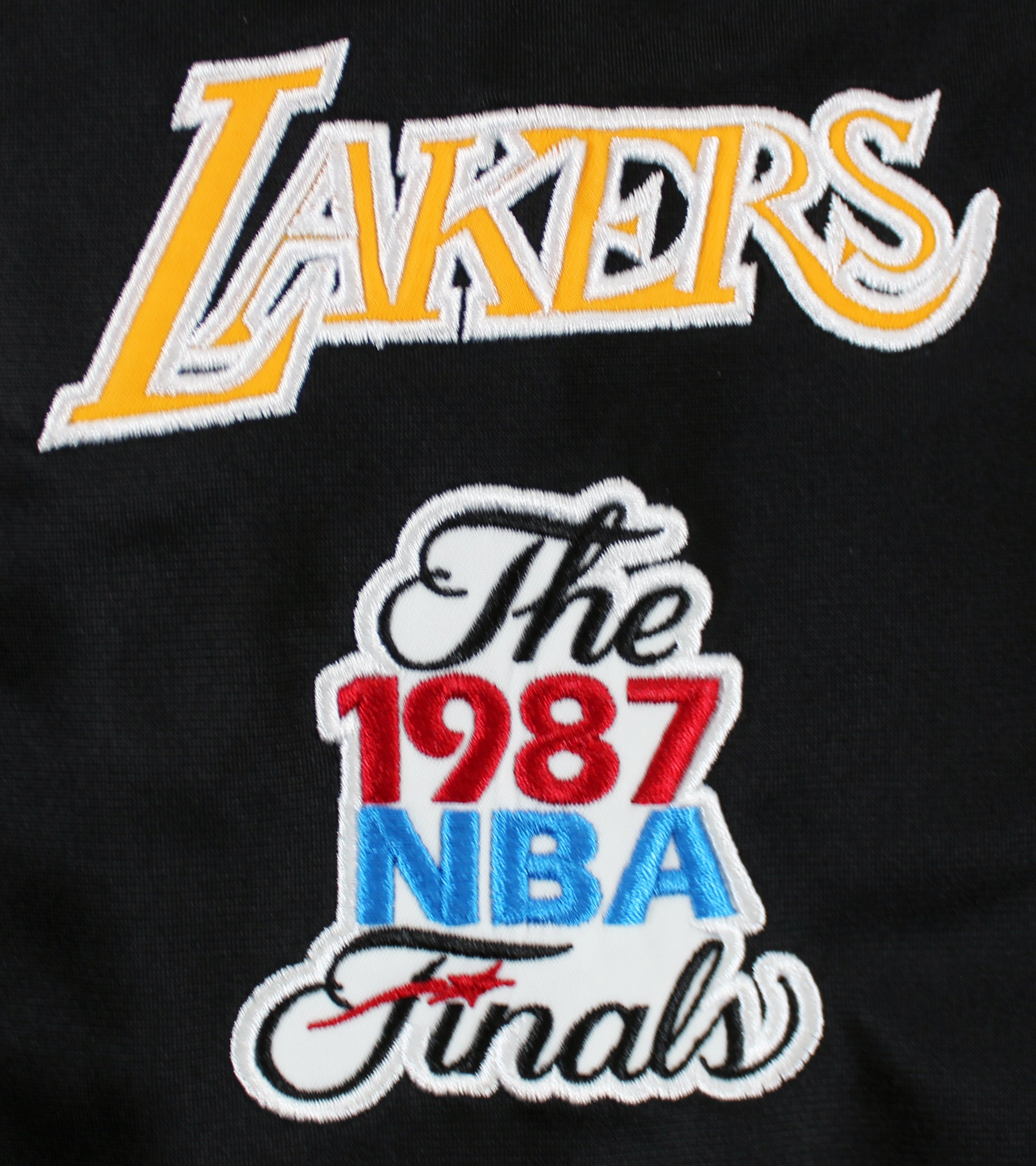 Lakers Magic Johnson Signed Black M&N Warm Up Jacket w/ Patches BAS Witnessed