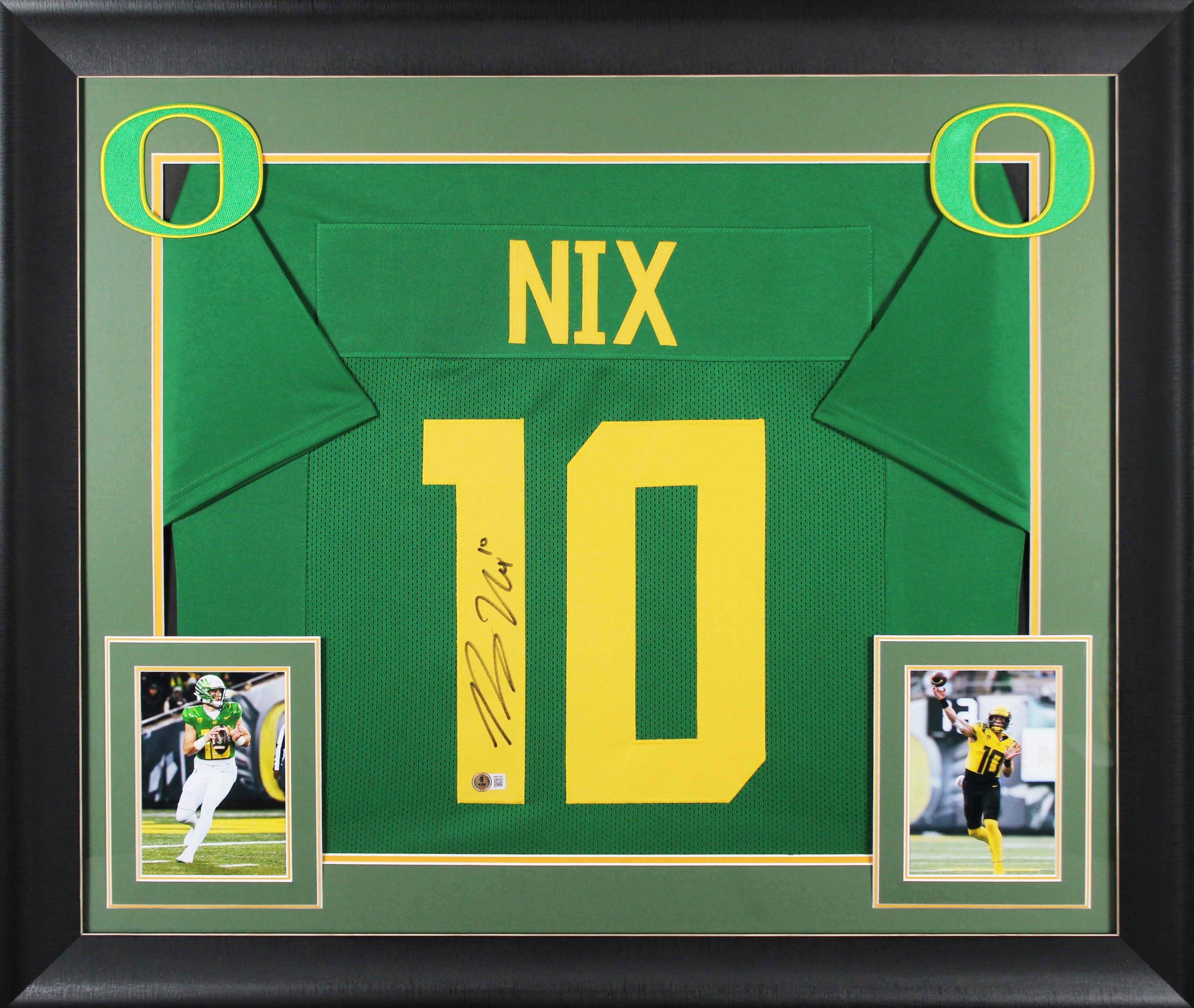 Oregon Bo Nix Authentic Signed Green Pro Style Framed Jersey BAS Witnessed