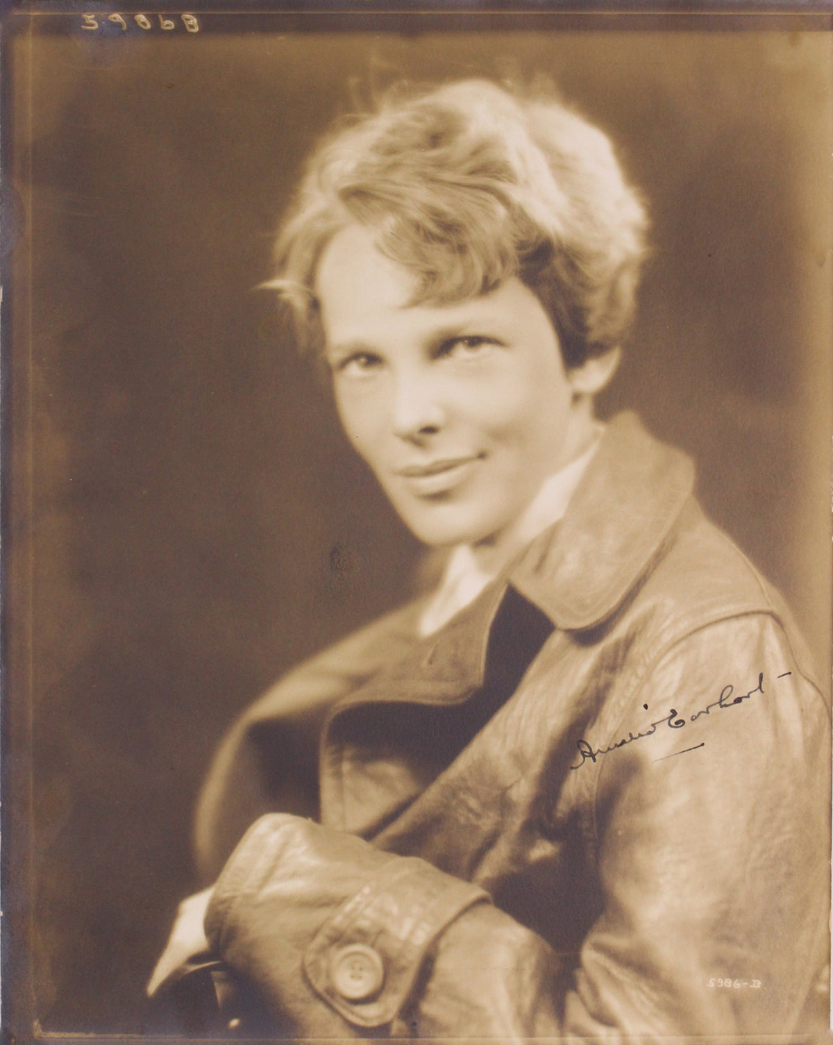 Amelia Earhart Authentic Signed 8x10 Sepia Studio Portrait Photo JSA #Z61057