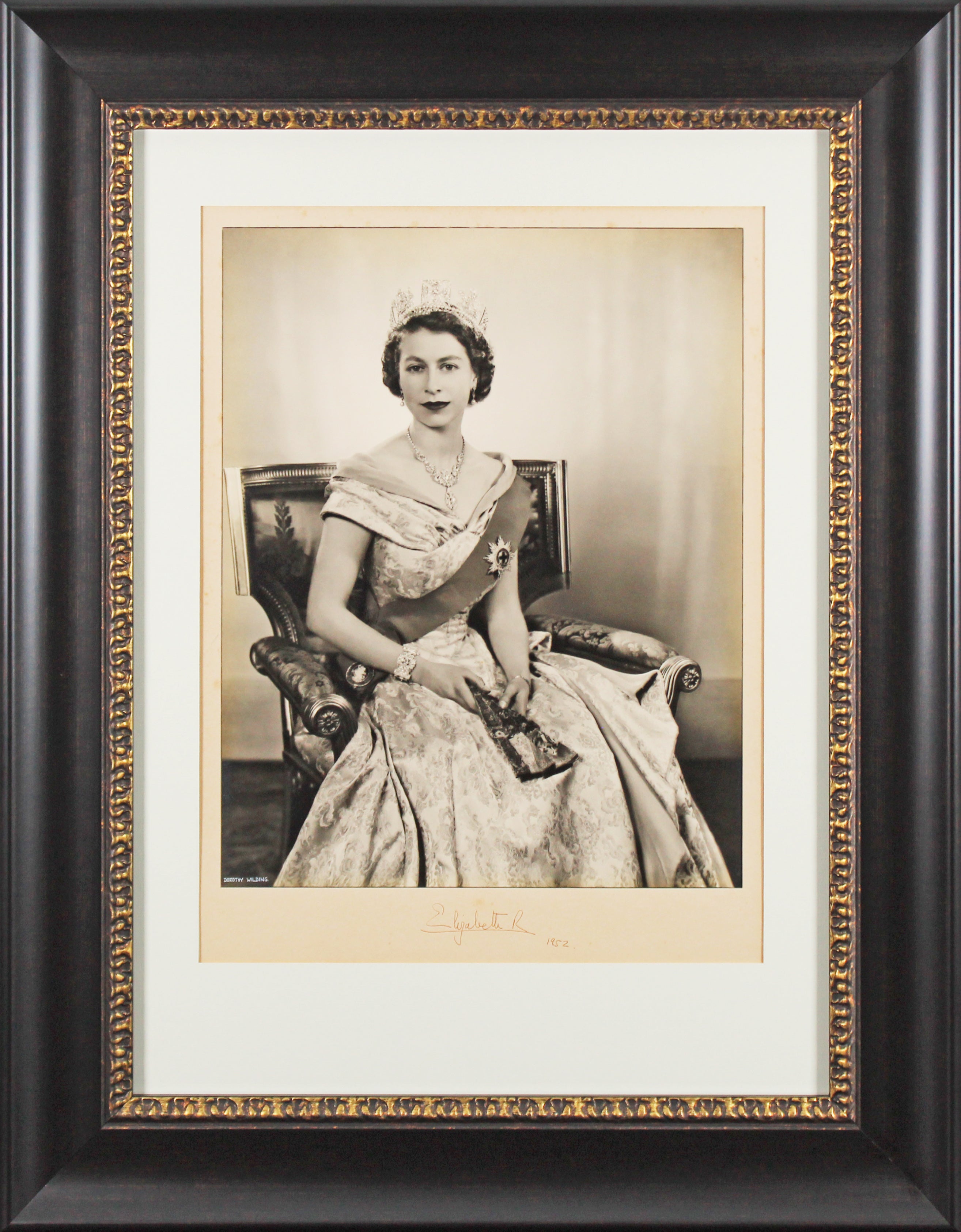 Queen Elizabeth II "1952" Authentic Signed Framed 16x20 Photo BAS #AD64769