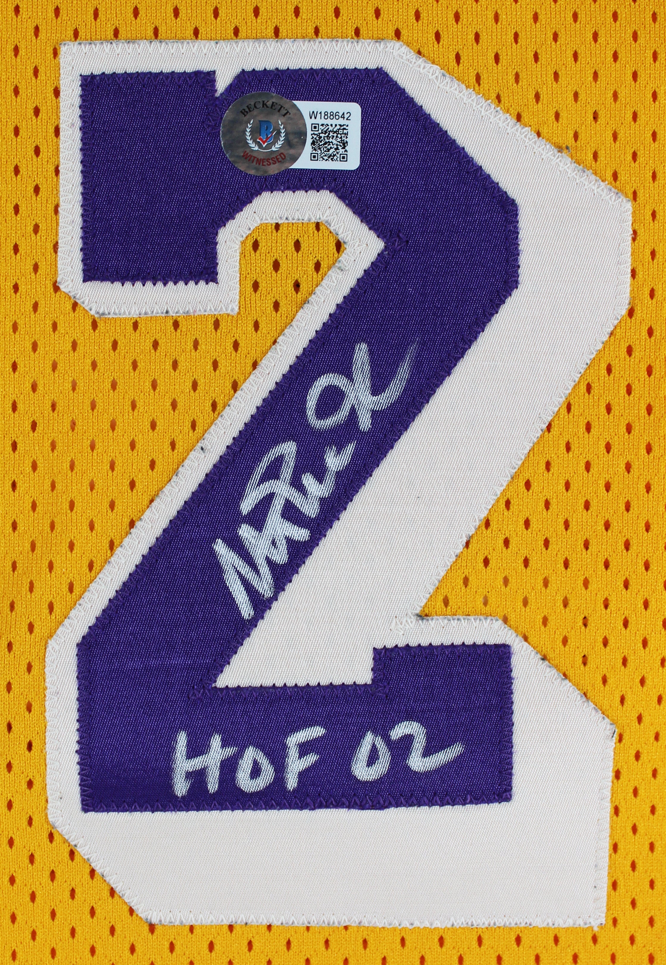 Lakers Magic Johnson "HOF 02" Signed Yellow MacGregor Sand-Knit Jersey BAS Wit 2