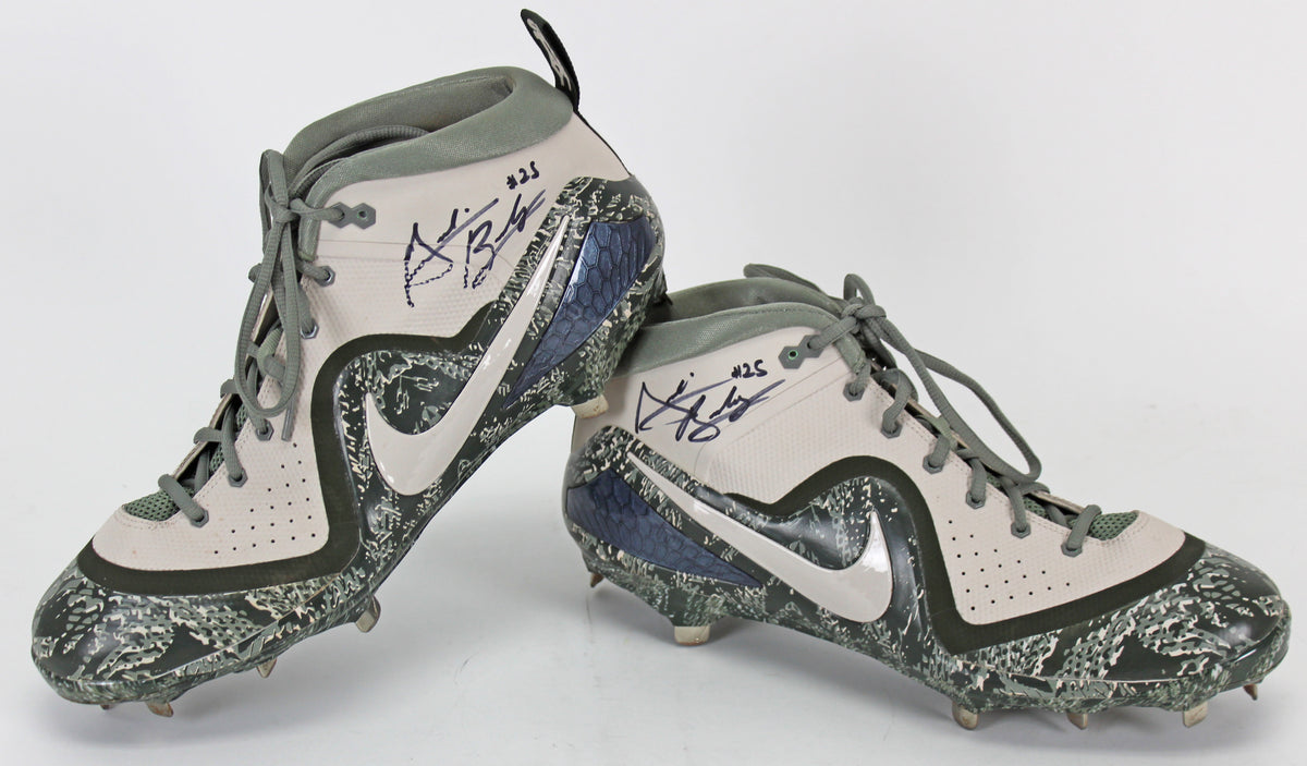 D-Backs Archie Bradley Signed Game Used 5/27/2018 Nike Cleats BAS & Photo Match
