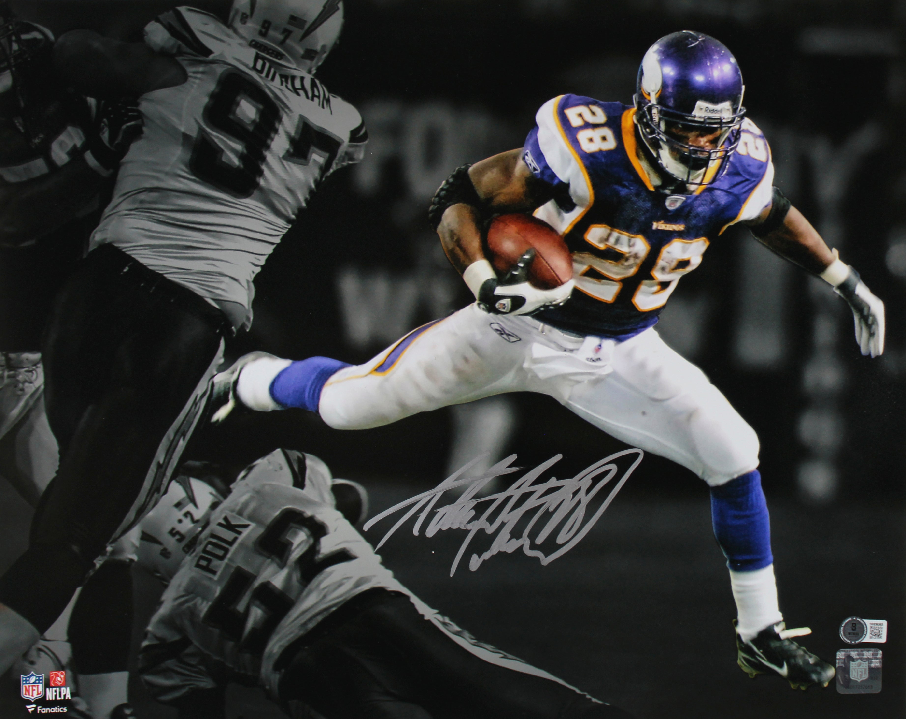 Vikings Adrian Peterson Signed 16x20 Spotlight Photo w/ Silver Sig BAS Witnessed