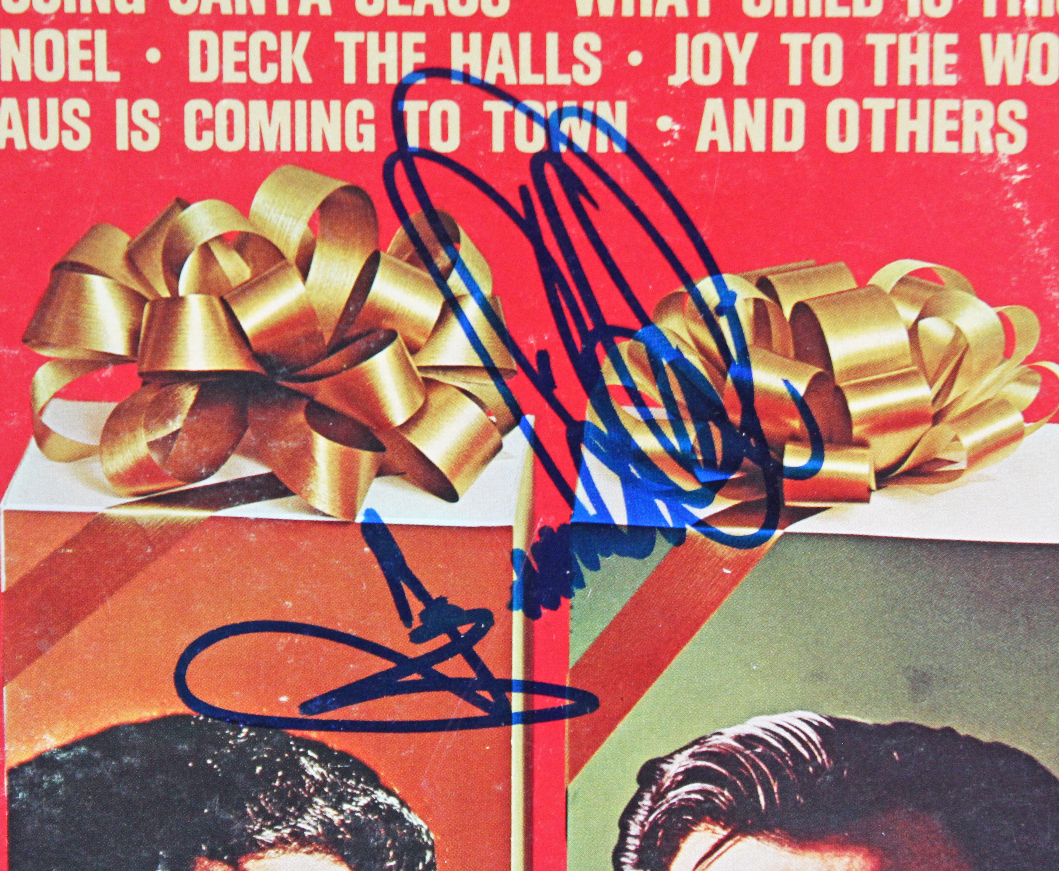 Tommy Devito & Frankie Vallie Signed The 4 Seasons Album Cover BAS #AD77137