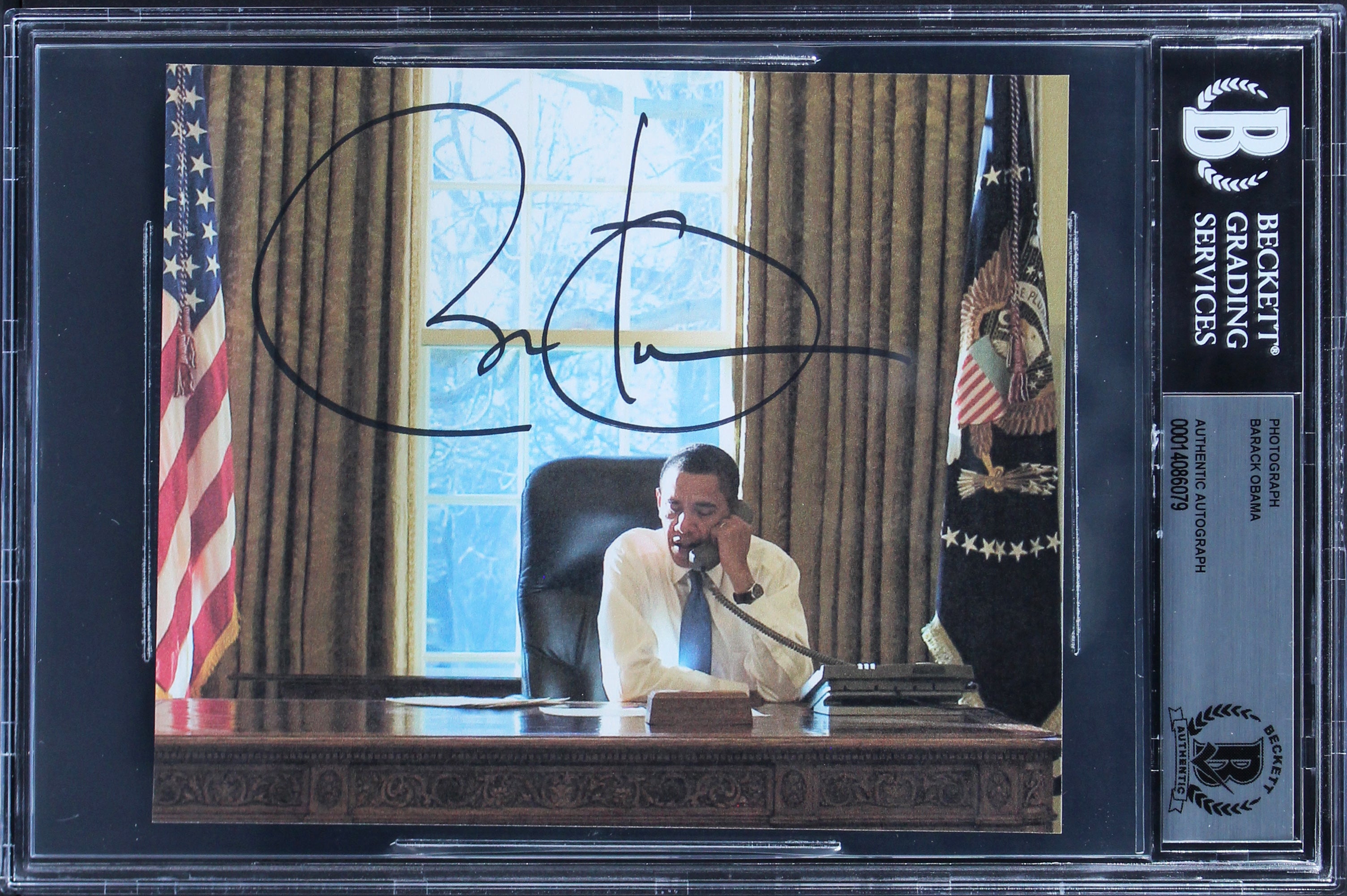 Barack Obama Authentic Signed 5.15x6 Photo Auto Graded Gem Mint 10! BAS Slabbed