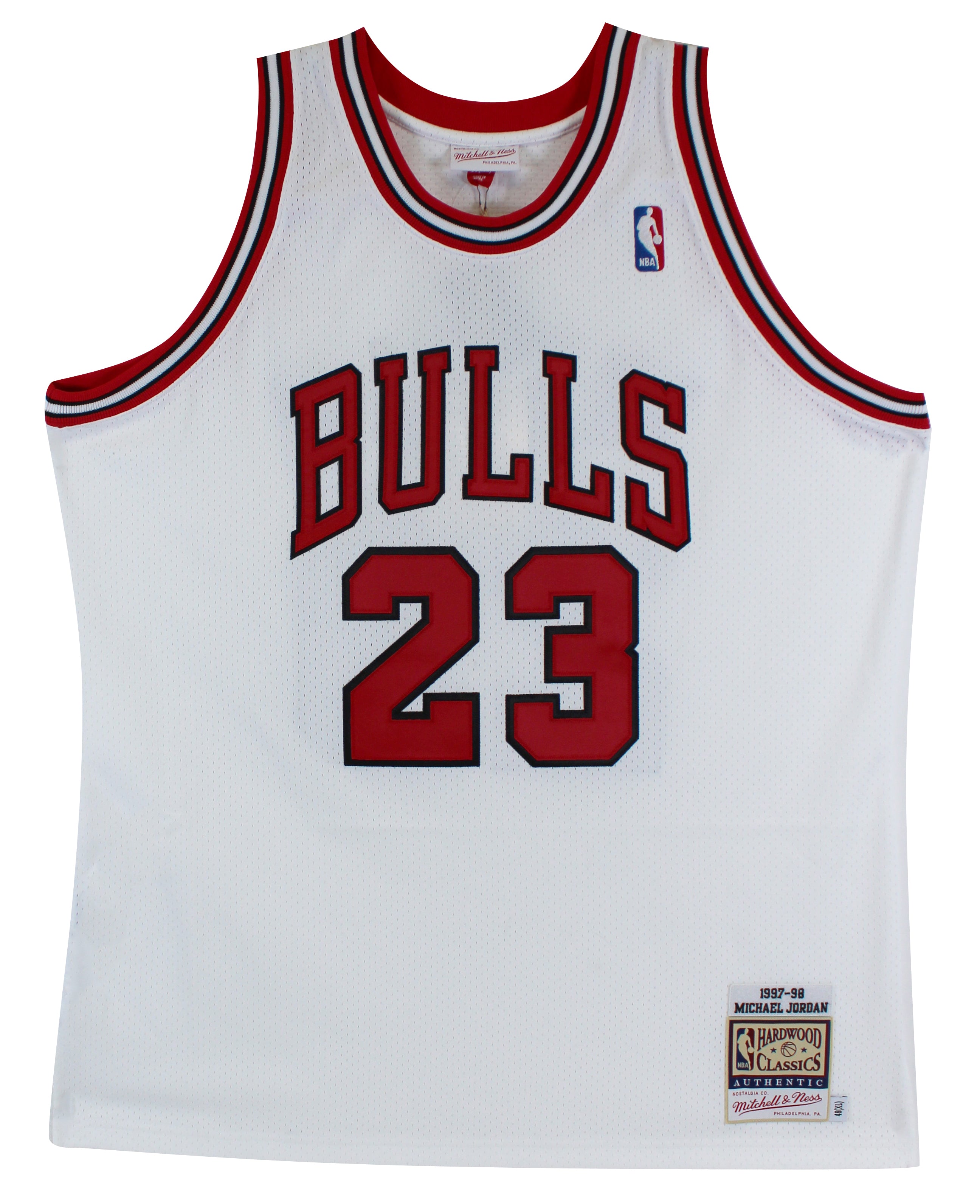 Bulls Michael Jordan Authentic Signed White 1997-98 Nike Jersey UDA #BAH44410