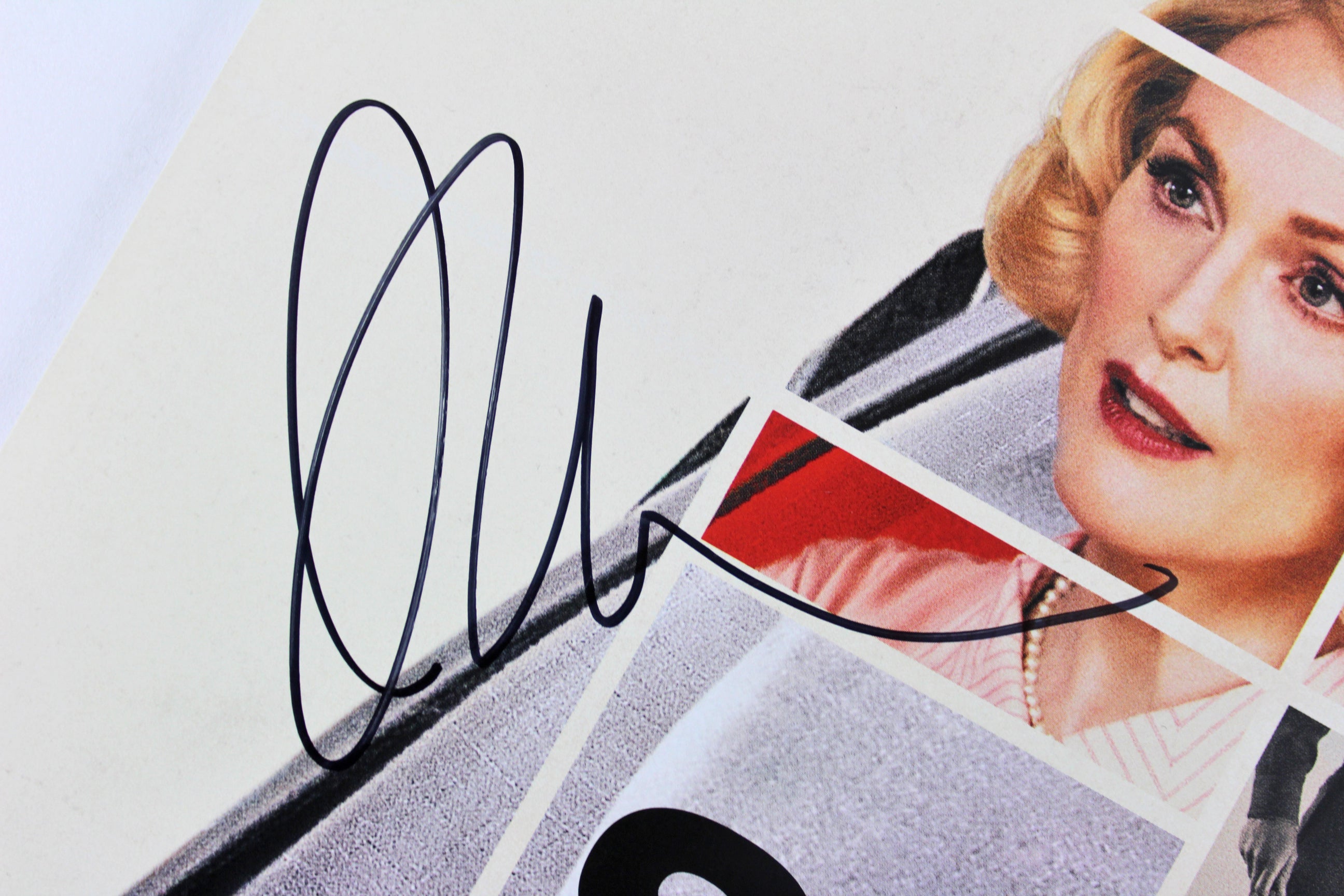 Suburbicon (3) Moore, Cohen Authentic Signed 11x17 Photo Autographed BAS #A70503