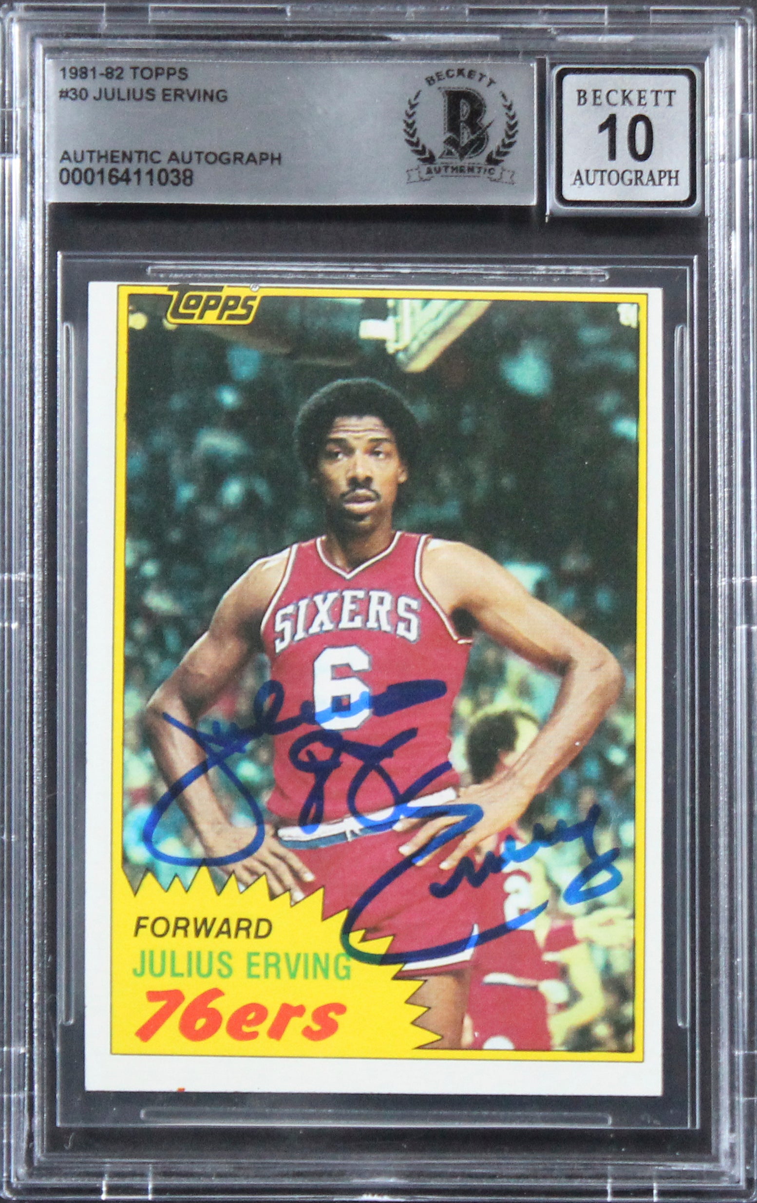 76ers Julius "Dr. J." Erving Signed 1981 Topps #30 Card Auto 10! BAS Slab 1