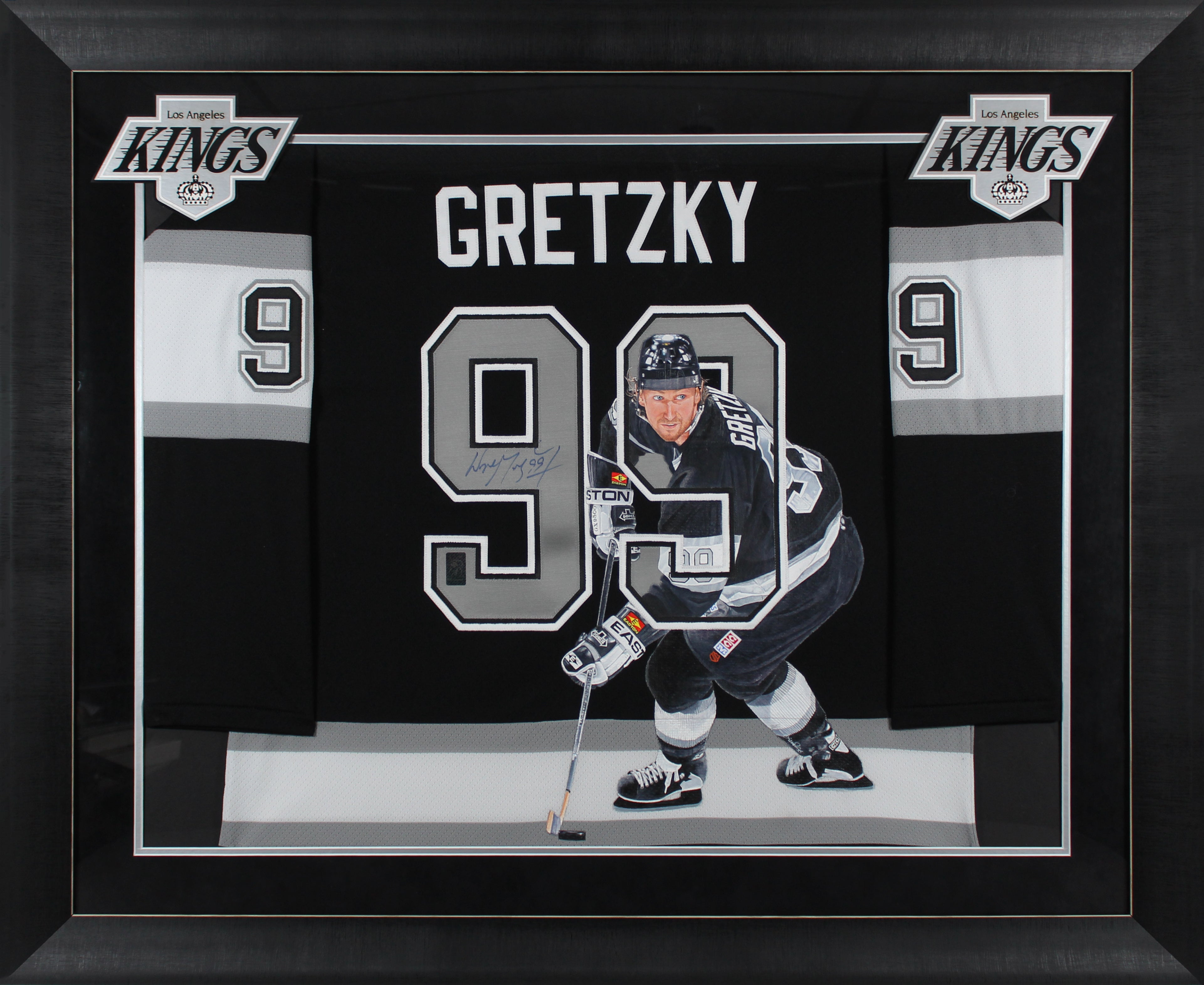 Kings Wayne Gretzky Signed Hand Painted Black CCM Framed Jersey BAS #AD04365