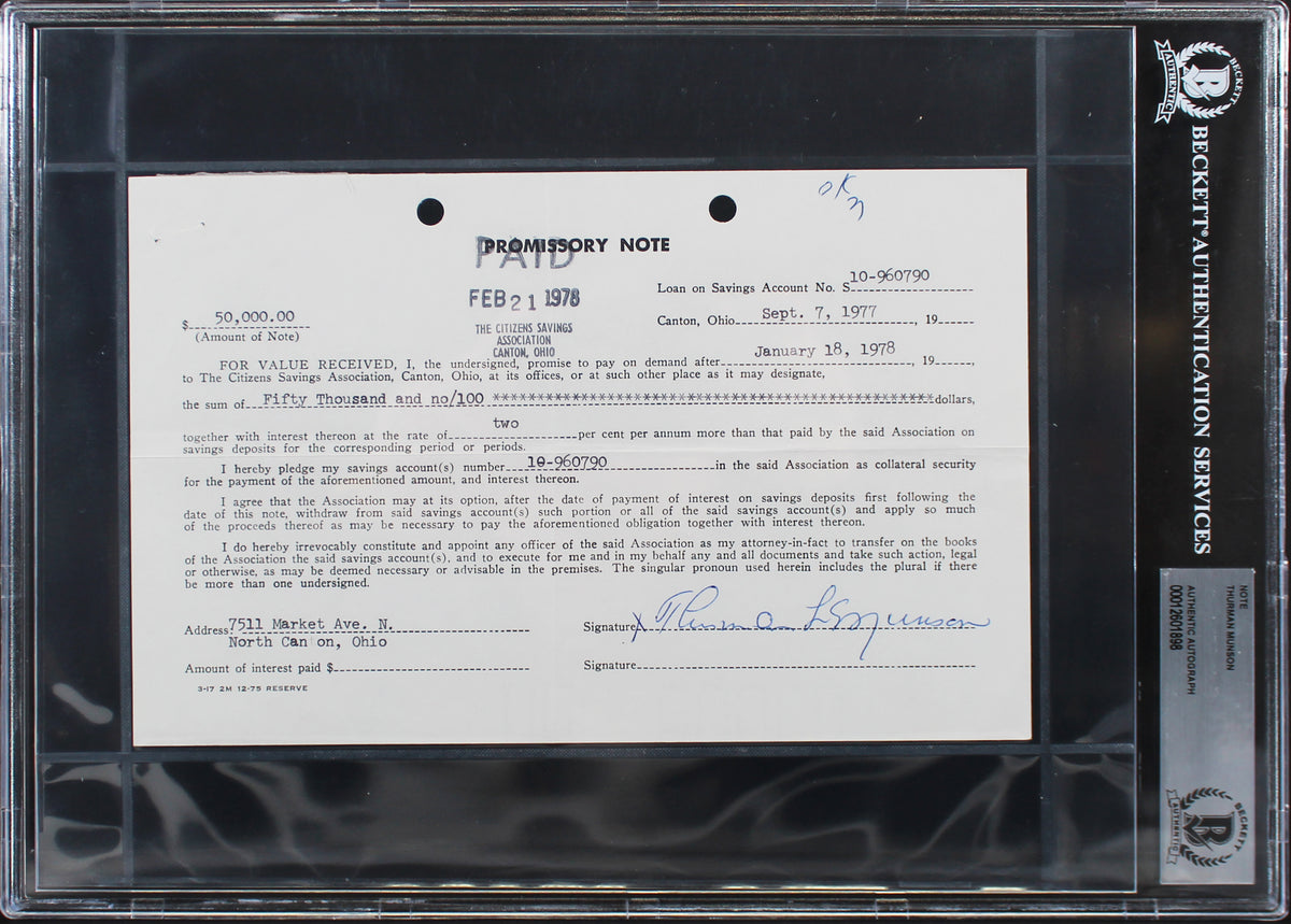 Yankees Thurman Munson Authentic Signed 5.5x8.5 1977 Promissory Note BAS Slabbed
