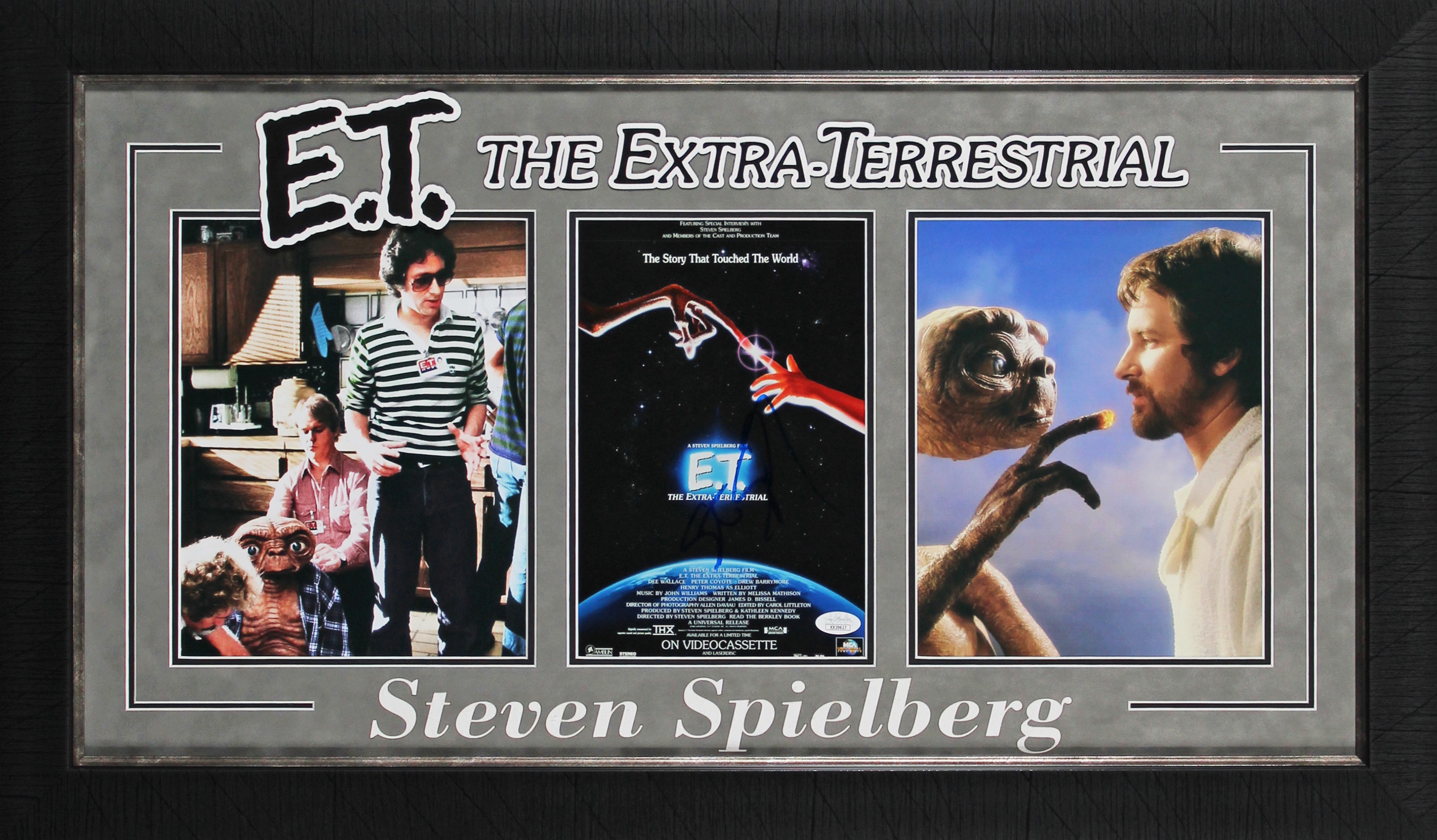 Steven Spielberg E.T. Authentic Signed 8x10 Framed Photo JSA #XX29627