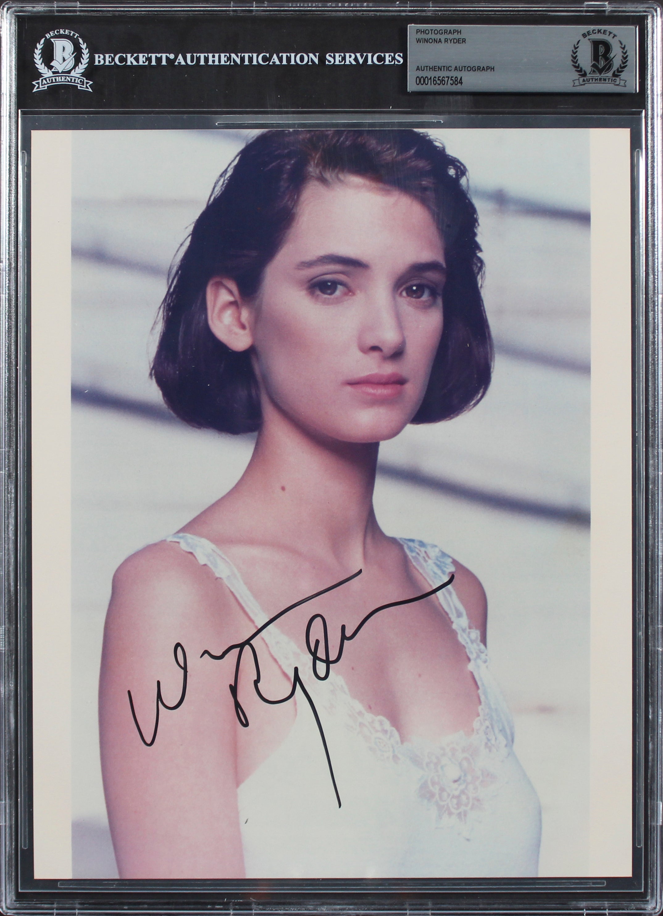 Winona Ryder Beetlejuice Authentic Signed 8x10 Photo BAS Slabbed