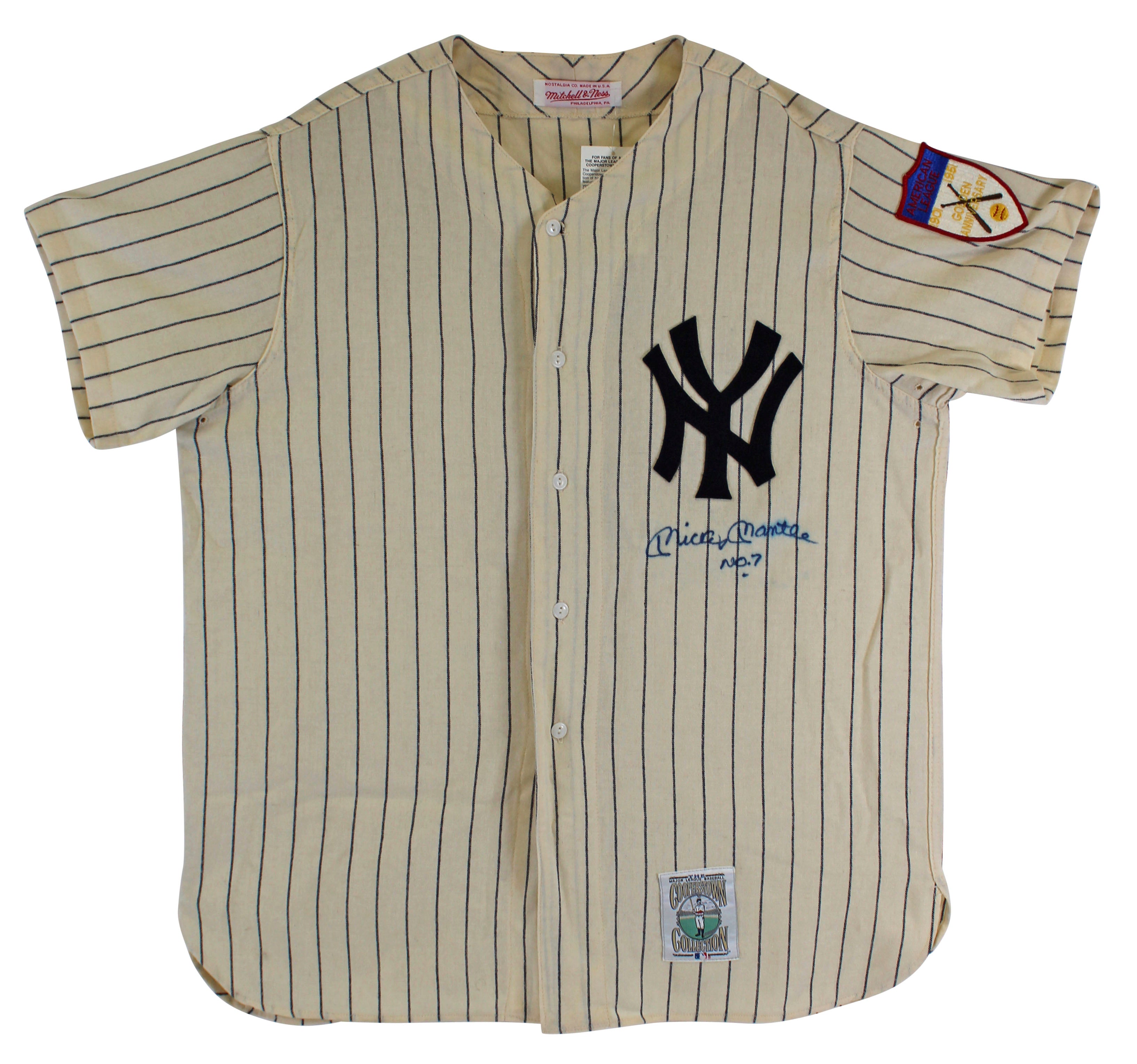 Yankees Mickey Mantle No. 7 Signed Mitchell & Ness Pinstripe Jersey PSA #AI02332