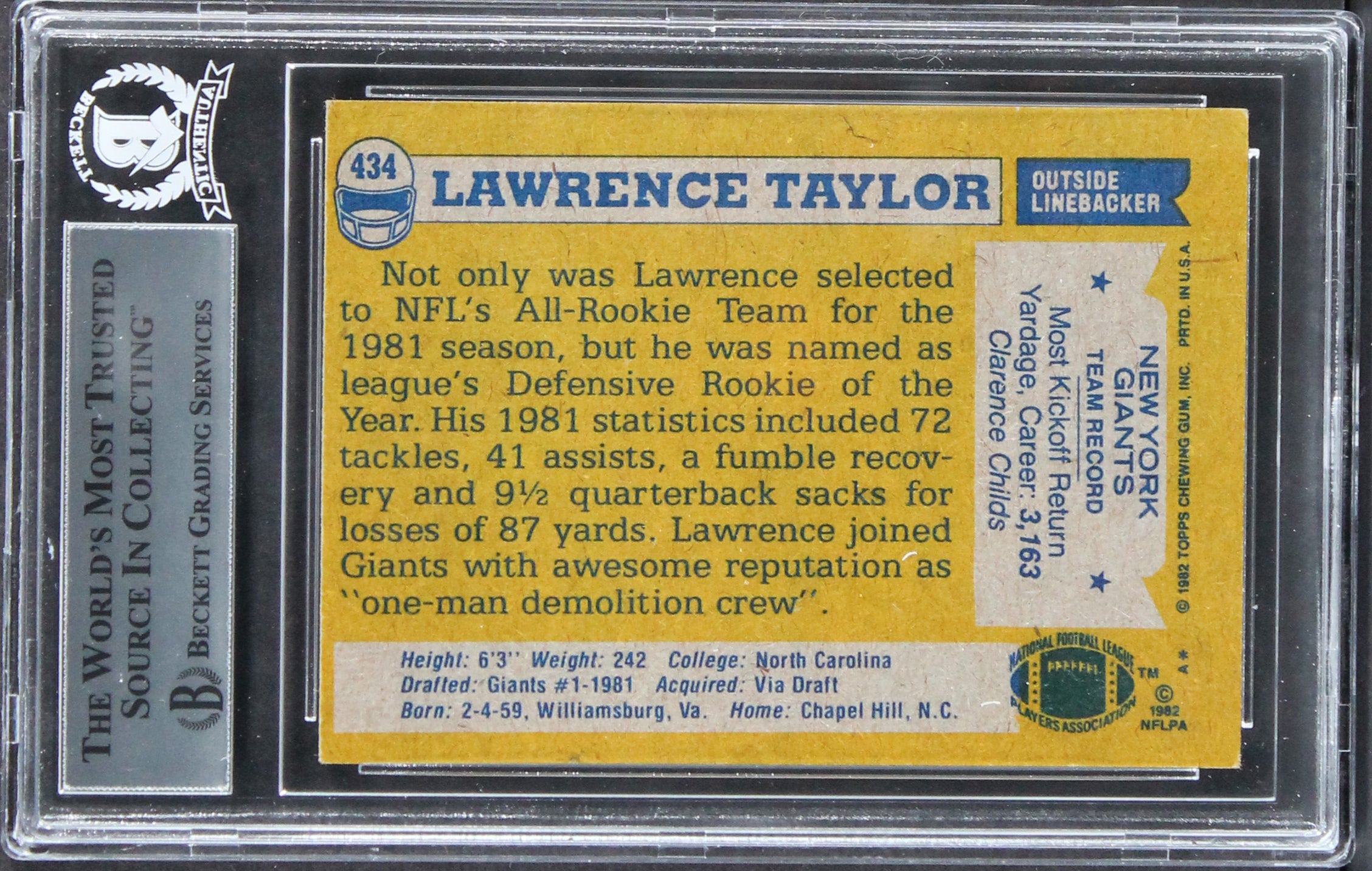 Giants Lawrence Taylor HOF 99 Authentic Signed 1982 Topps #434 Card BAS Slabbed