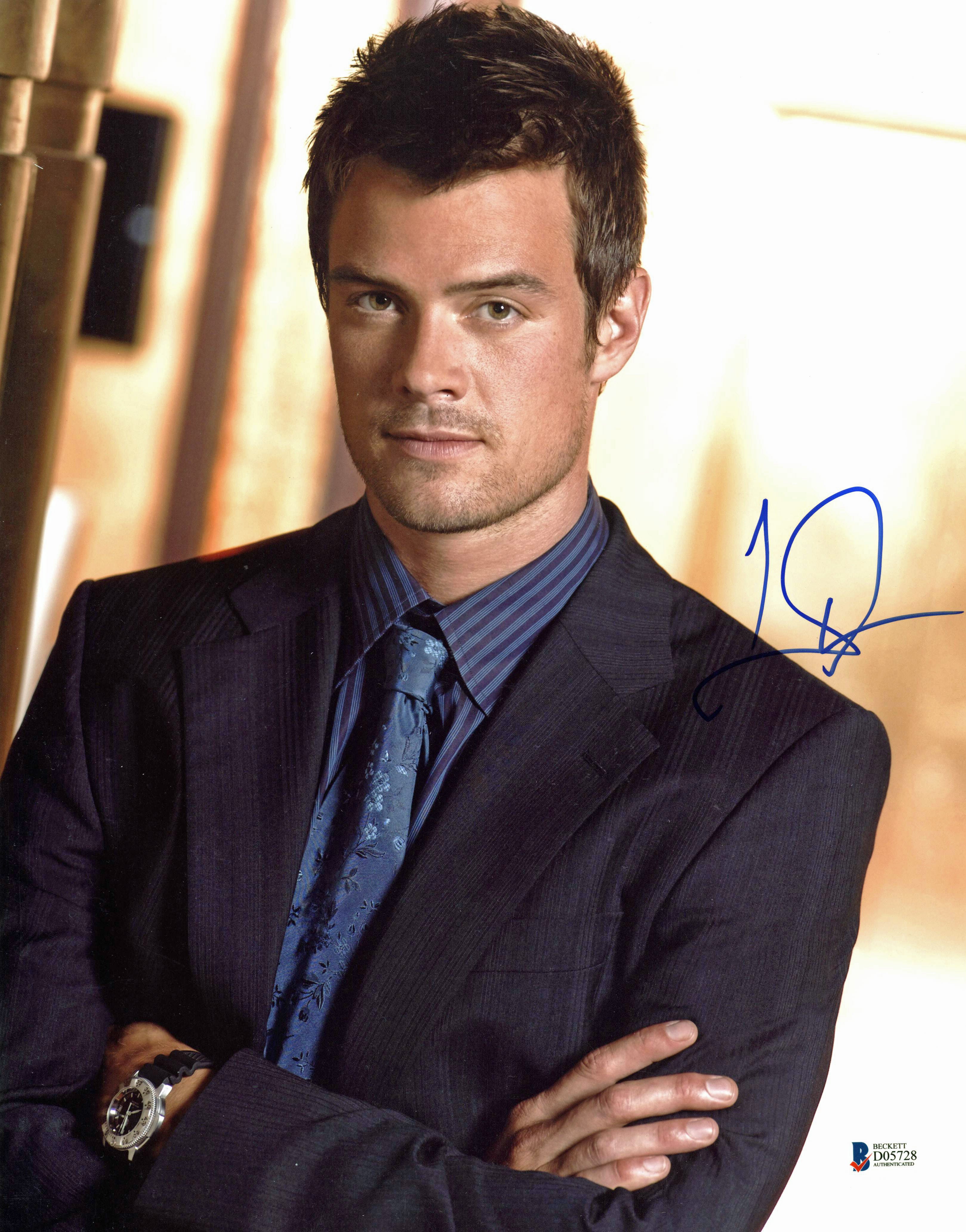Josh Duhamel Las Vegas Authentic Signed 11x14 Photo Autographed BAS #D05728