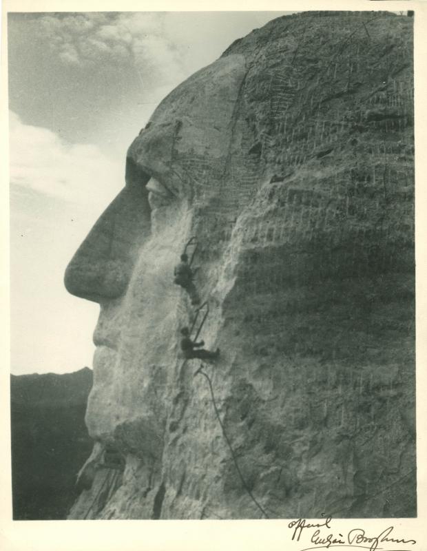 Gutzon Borglum "Official" Authentic Signed 8X10.5 Photo PSA/DNA #W06186
