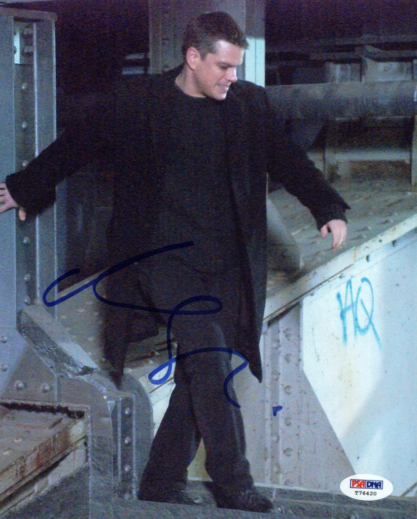 Matt Damon Bourne Supremacy Signed Authentic 8X10 Photo PSA/DNA #T76420