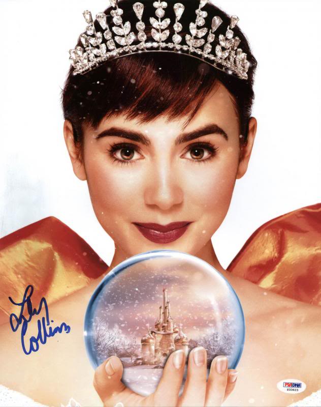 Lily Collins Mirror Mirror Signed Authentic 11X14 Photo PSA/DNA #S33623