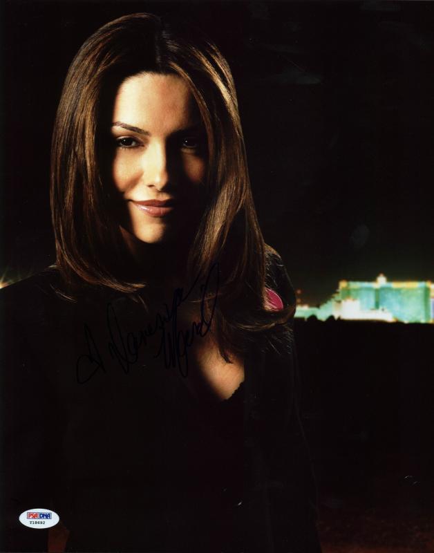 Vanessa Marcil Sexy Signed Authentic 11X14 Photo Autographed PSA/DNA #Y18692