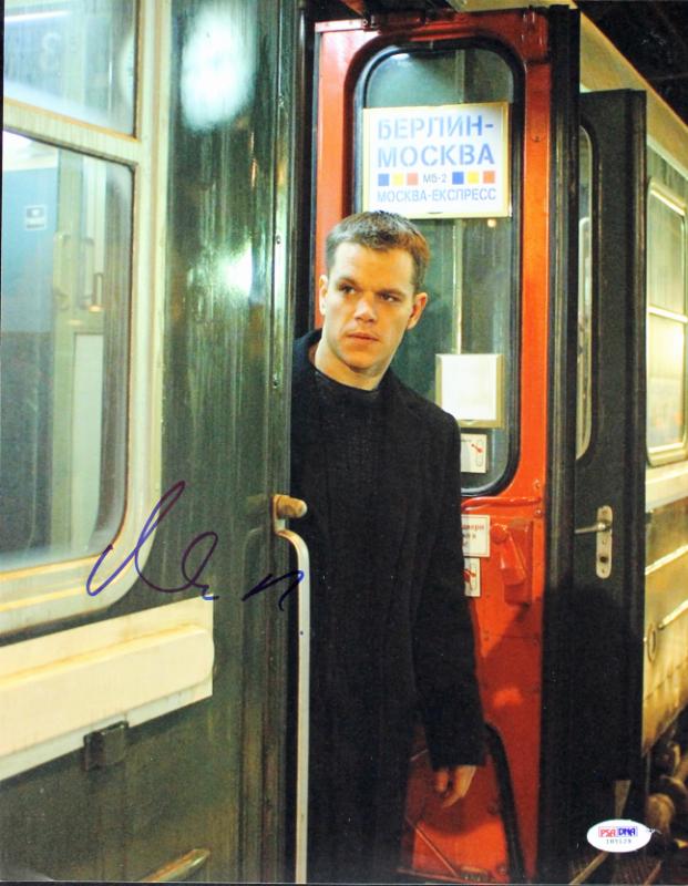 Matt Damon Bourne Identity Signed Authentic 11X14 Photo PSA/DNA #I85129