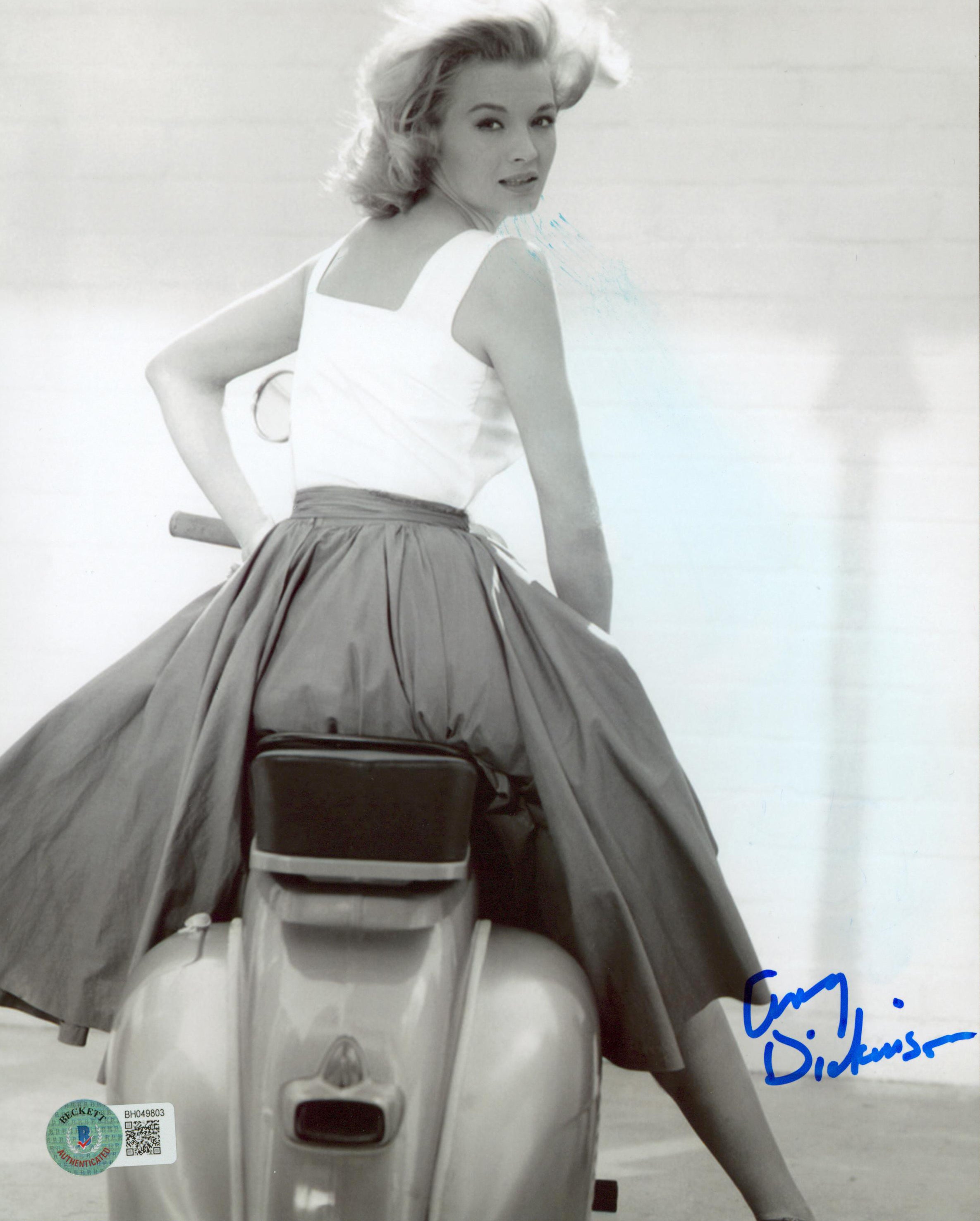 Angie Dickinson Rio Bravo Signed 8x10 Black & White Photo BAS #BH049803