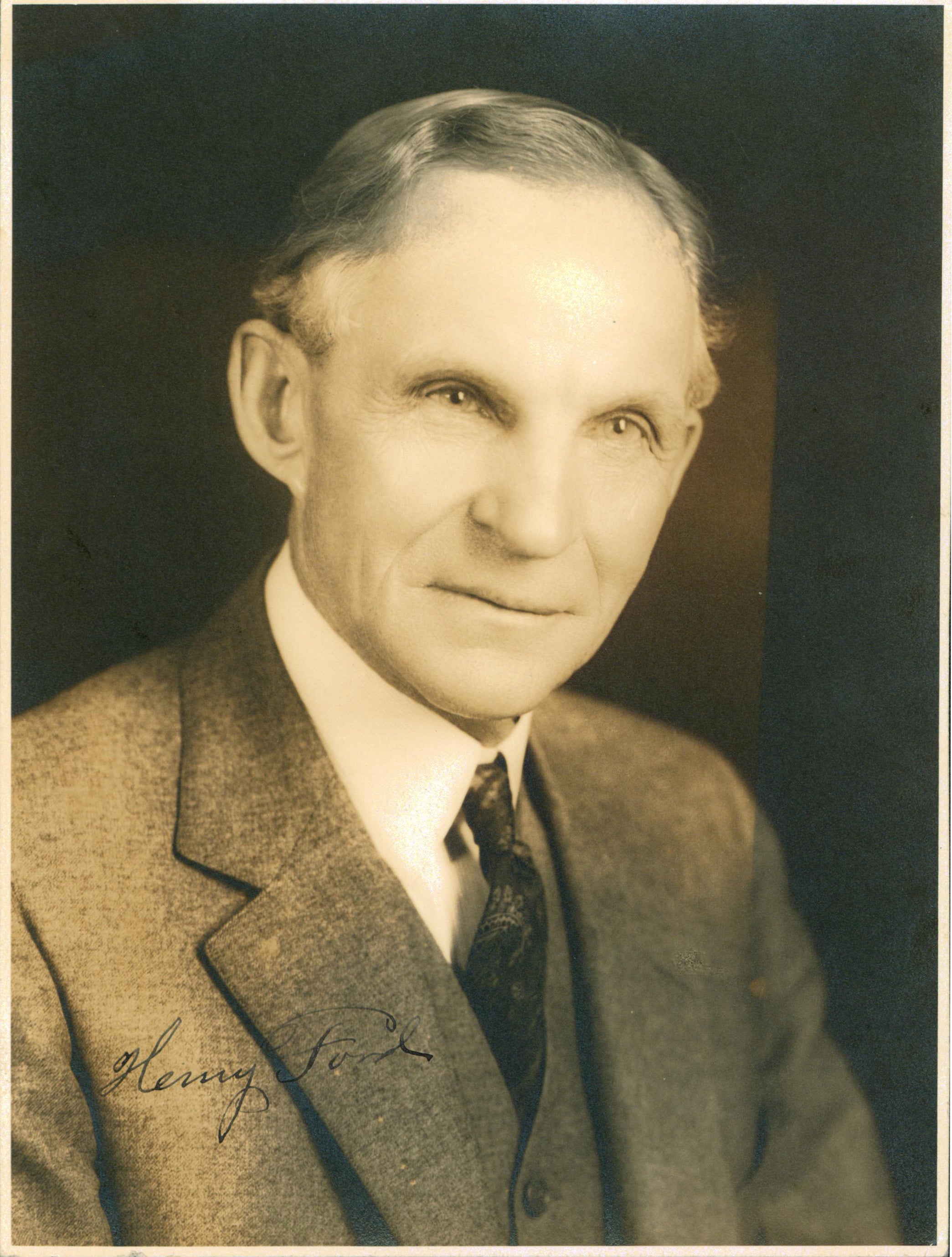 Henry Ford Authentic Signed 8x10 6.85x9.25 Photo Autographed BAS #AB14174