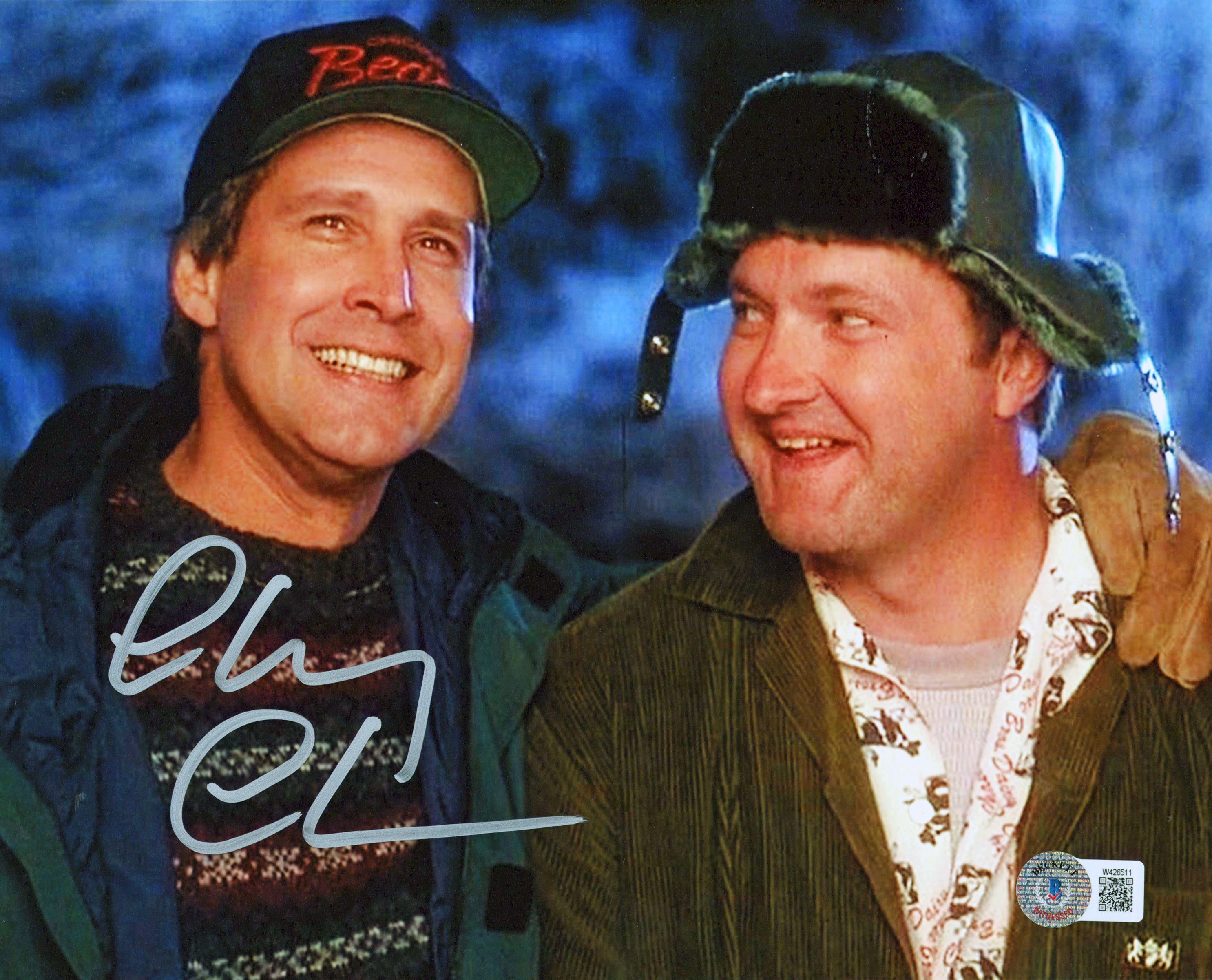 Chevy Chase Christmas Vacation Signed 8x10 Photo w/ Cousin Eddie Outside BAS Wit