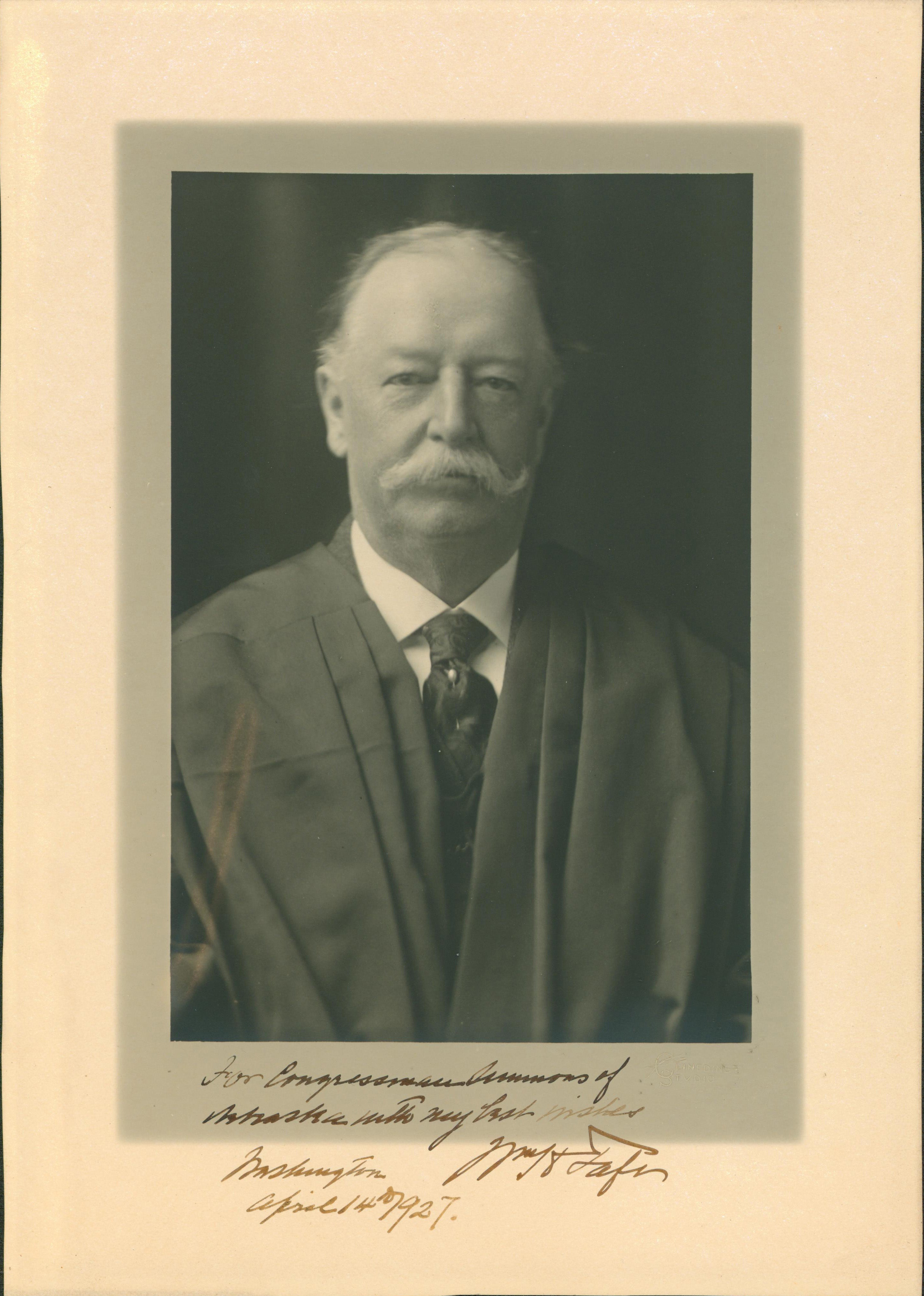 William H. Taft Signed 9.5x13.5 Photo As Chief Justice USSC BAS #AB14369