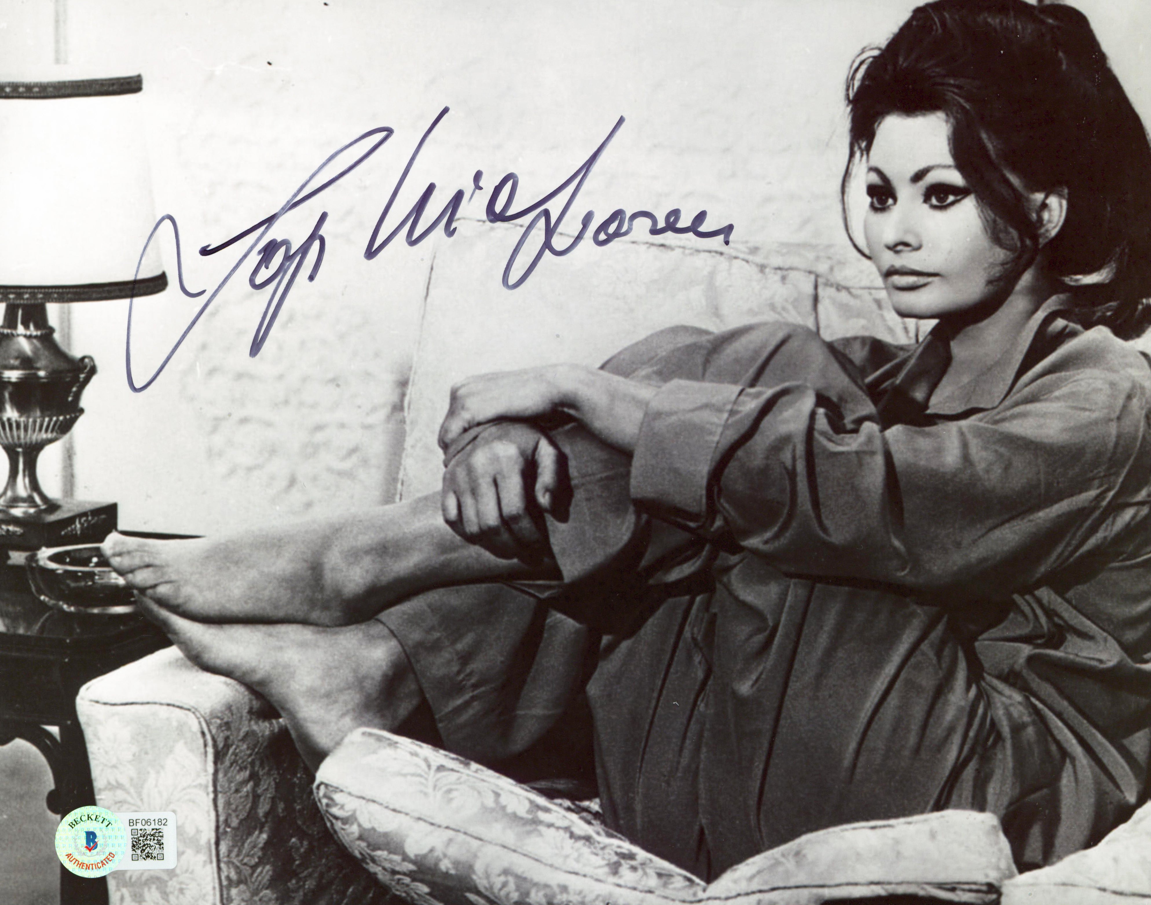 Sophia Loren A Countess From Hong Kong Authentic Signed 8x10 Photo BAS #BF06182