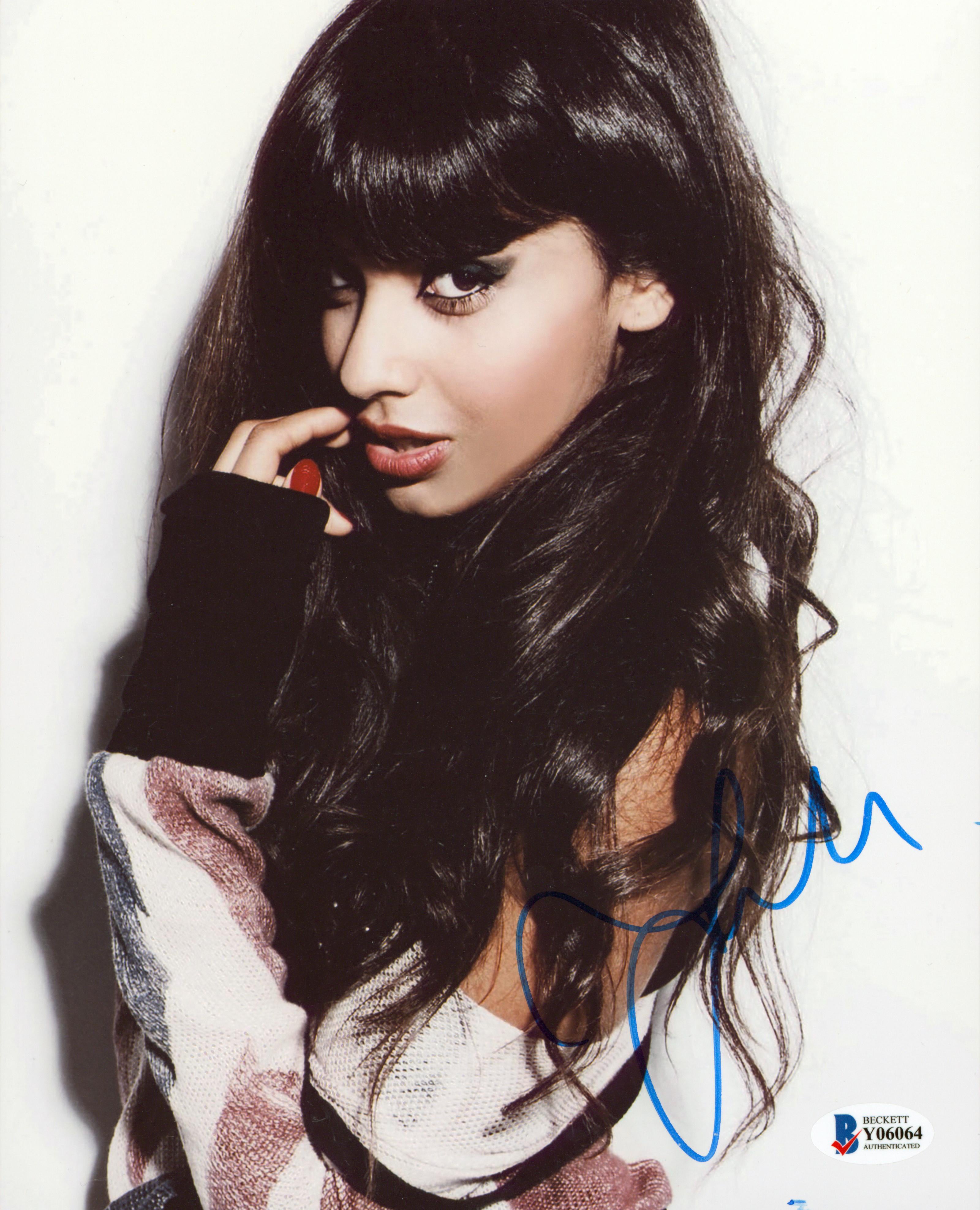Jameela Jamil The Good Place Authentic Signed 8x10 Photo Autographed BAS #Y06064