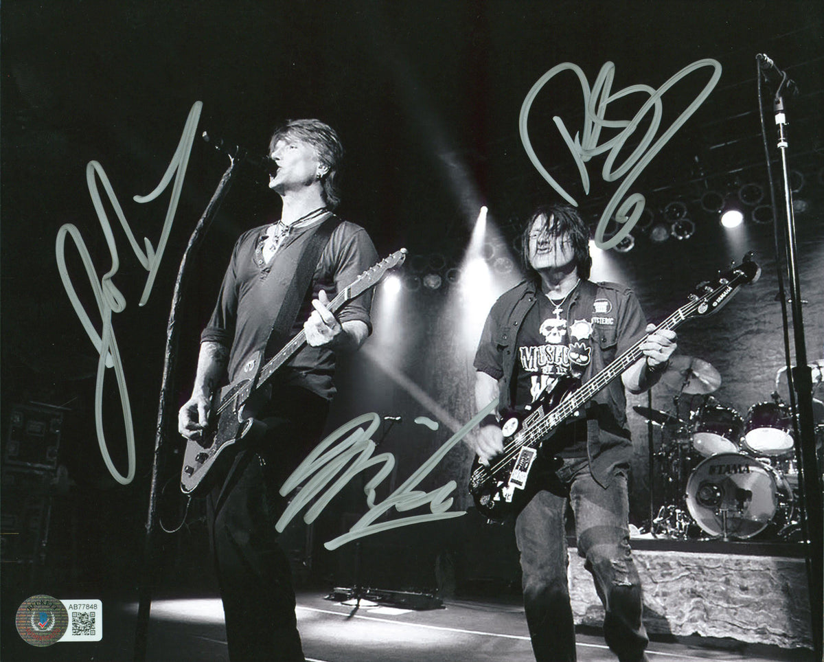 Goo Goo Dolls (3) Rzeznik, Takac & Malinin Signed 8x10 B&W Photo BAS #AB77848