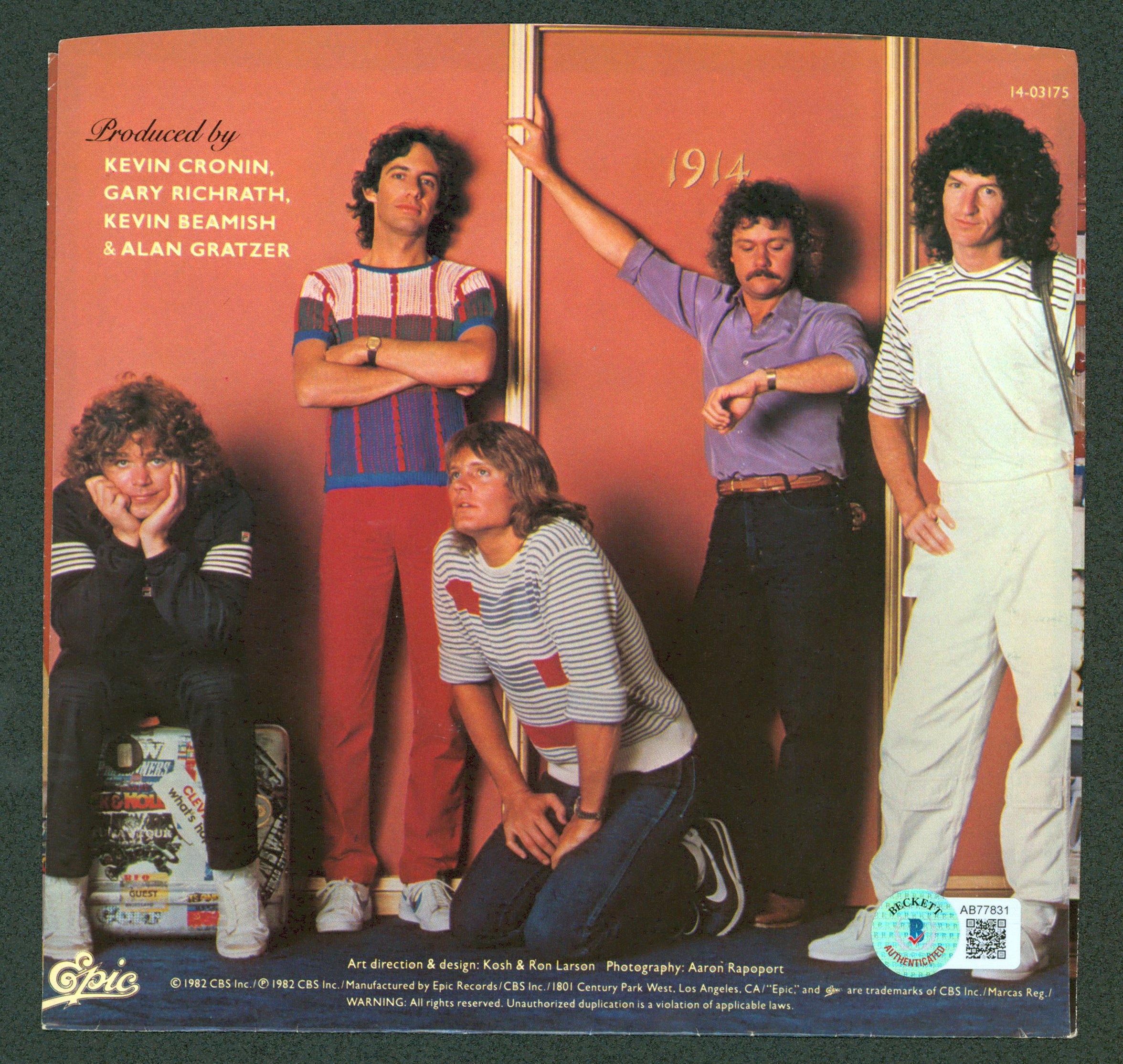 REO Speedwagon (3) Hall, Cronin & Doughty Signed 45 RPM Album Cover BAS #AB77831